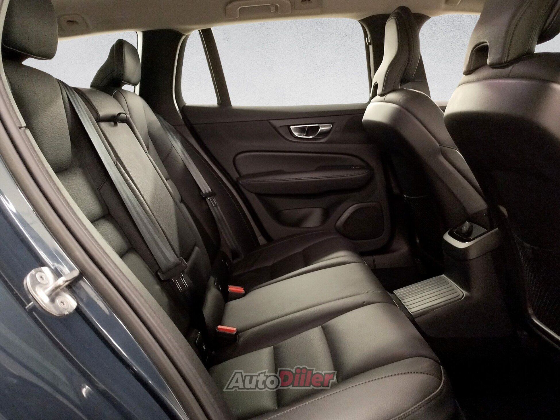 Volvo V60 2022, kuva 7/10