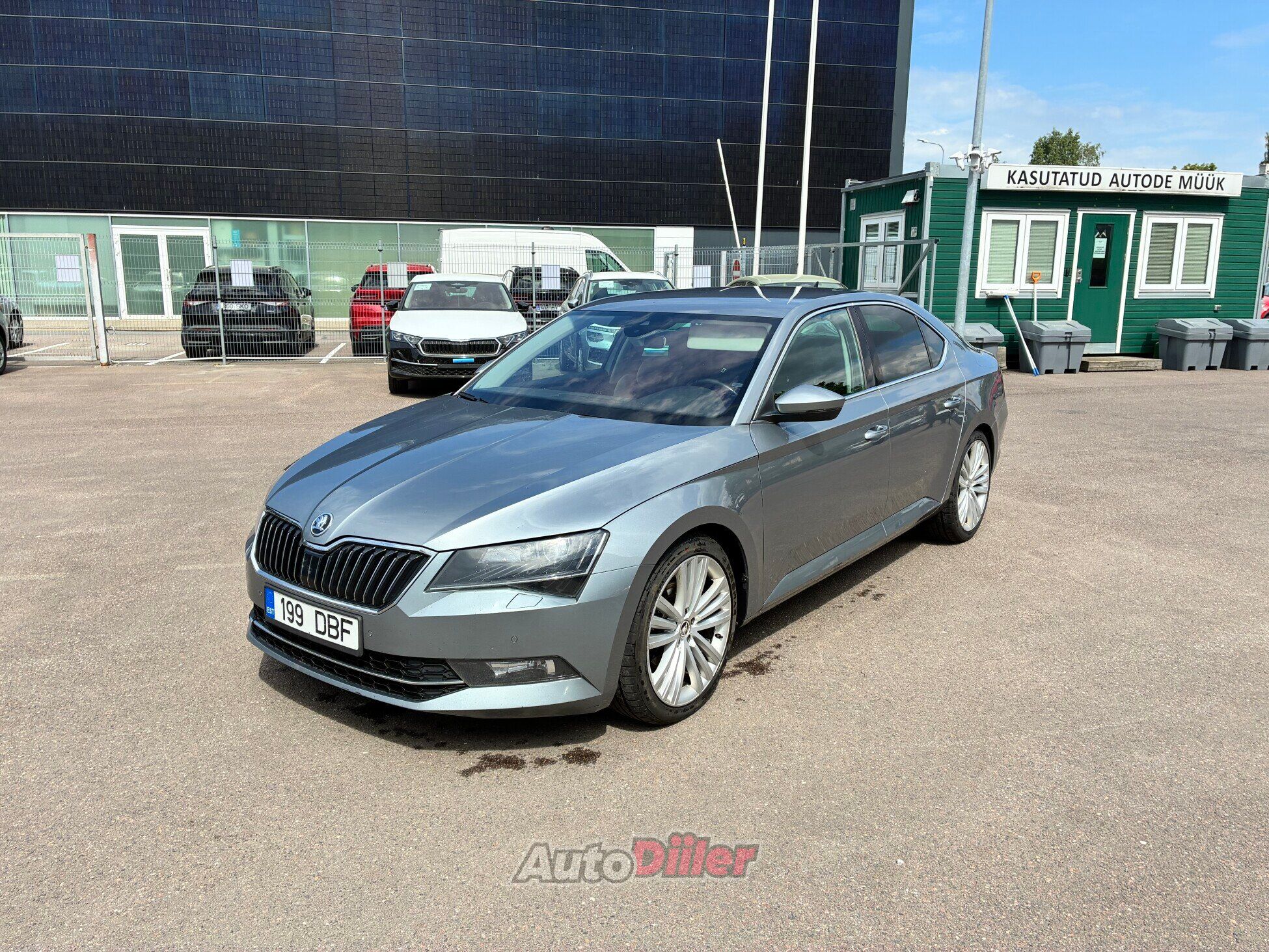 Skoda Superb Elegance plus 2.0 110kW 2015, kuva 2/10