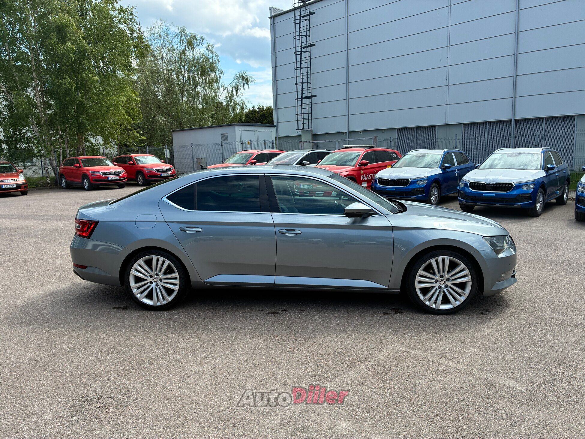 Skoda Superb Elegance plus 2.0 110kW 2015, kuva 5/10
