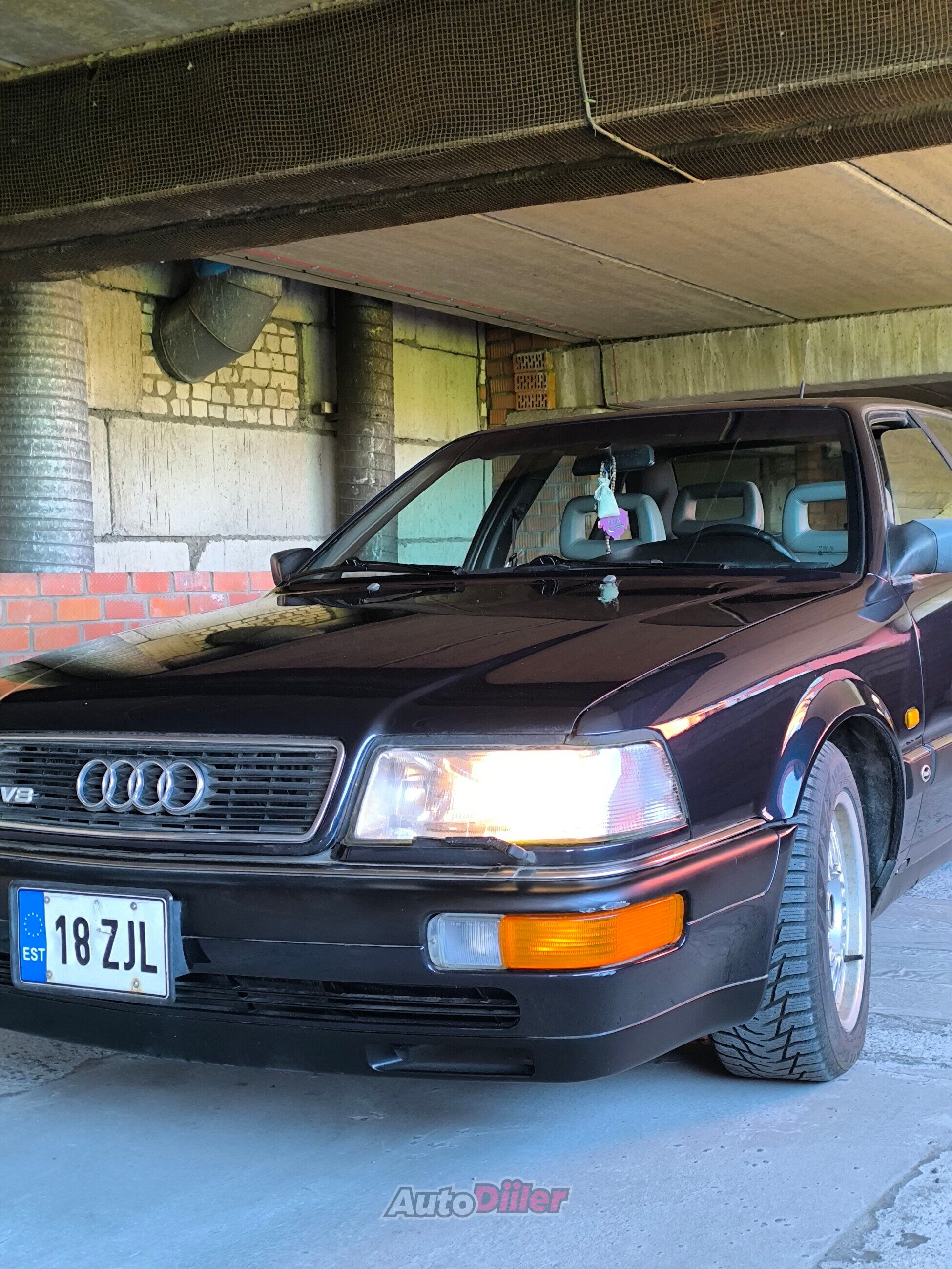 Audi V8