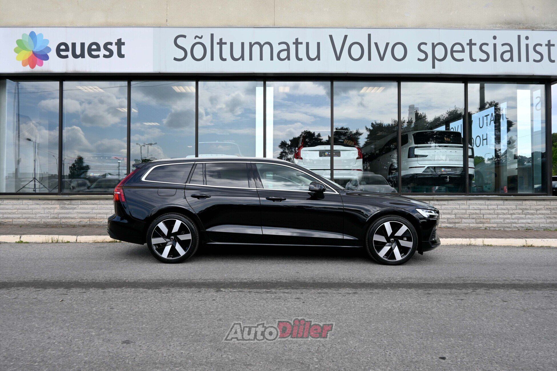Volvo V60 2025, kuva 7/10