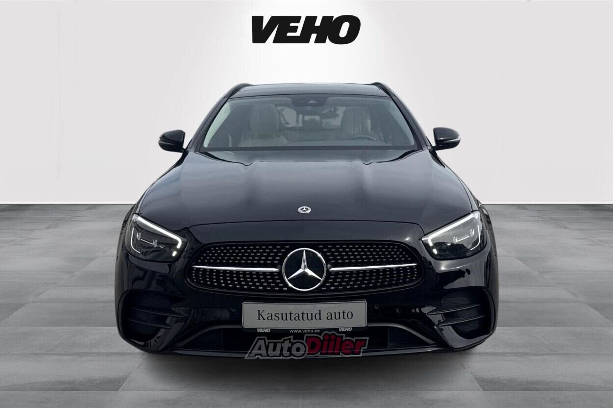 Mercedes-Benz E 300 2022, kuva 5/10