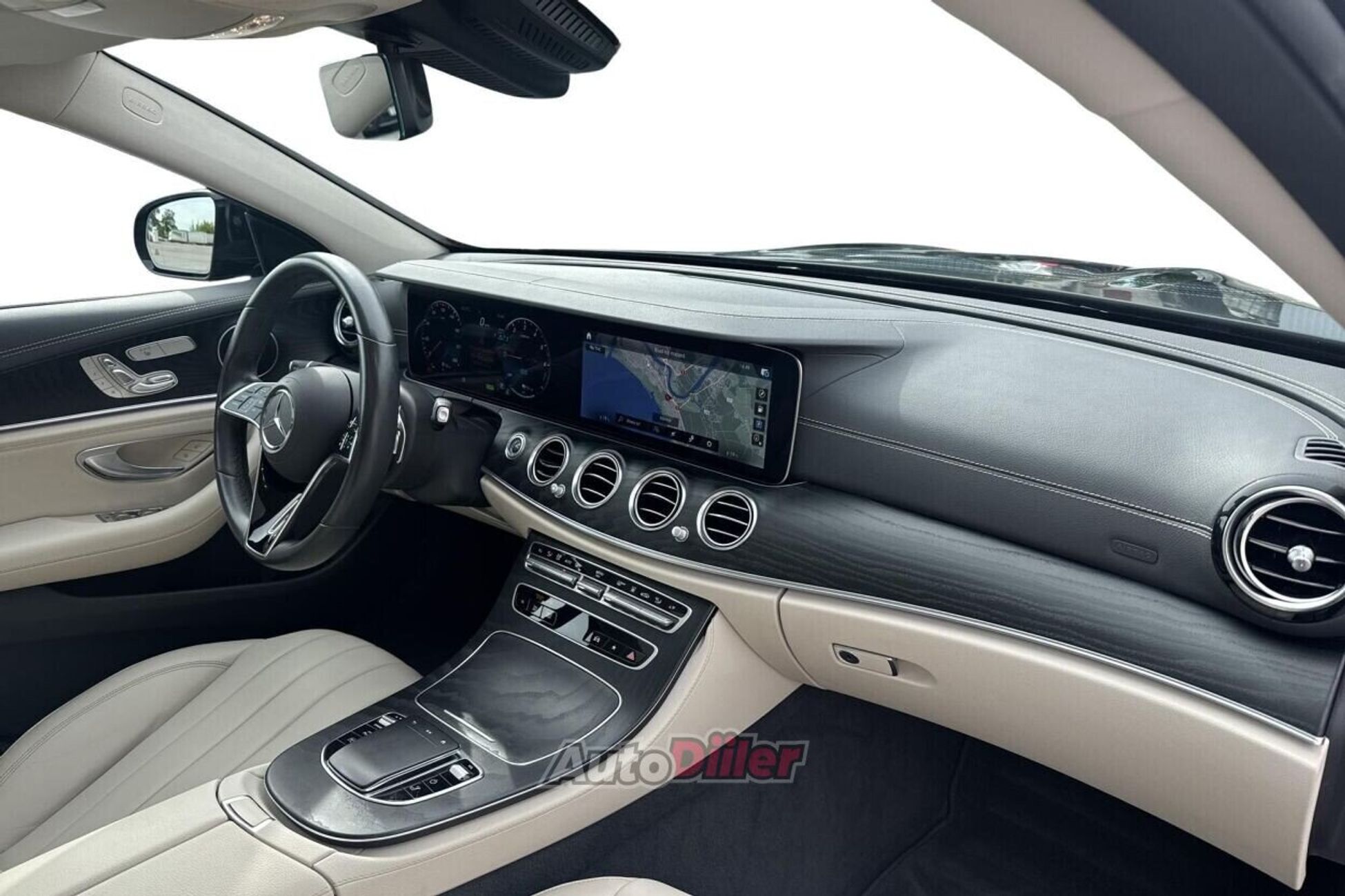 Mercedes-Benz E 300 2022, kuva 7/10