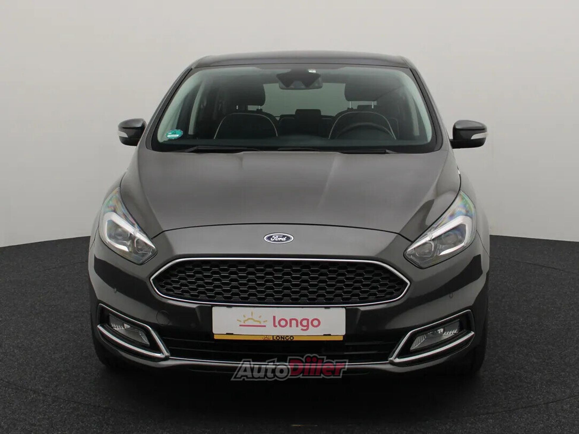 Ford S-Max Vignale 1.5 118kW 2017, kuva 3/10