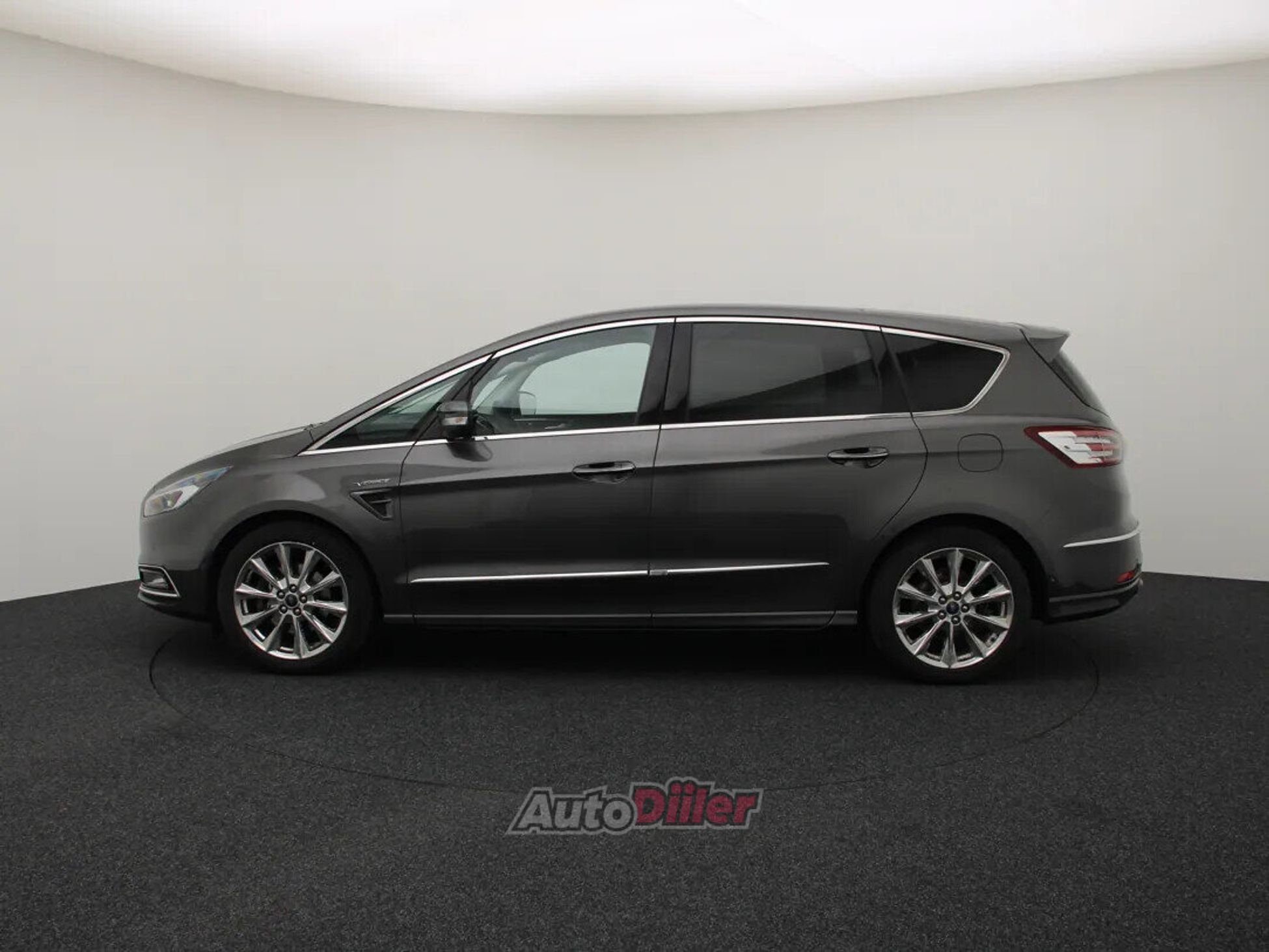 Ford S-Max Vignale 1.5 118kW 2017, kuva 6/10