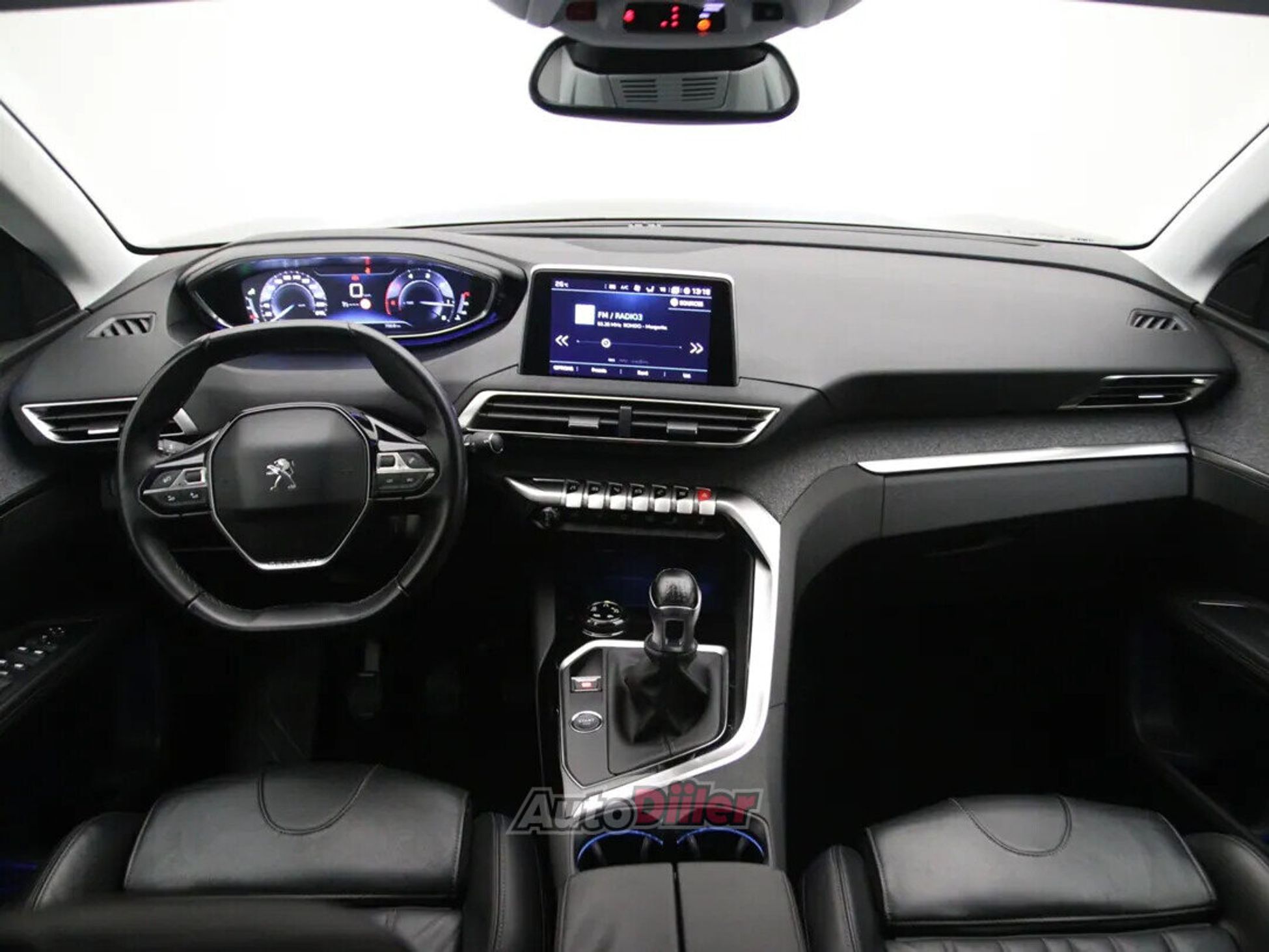 Peugeot 5008 GT-Line 2.0 110kW 2018, photo 2/10