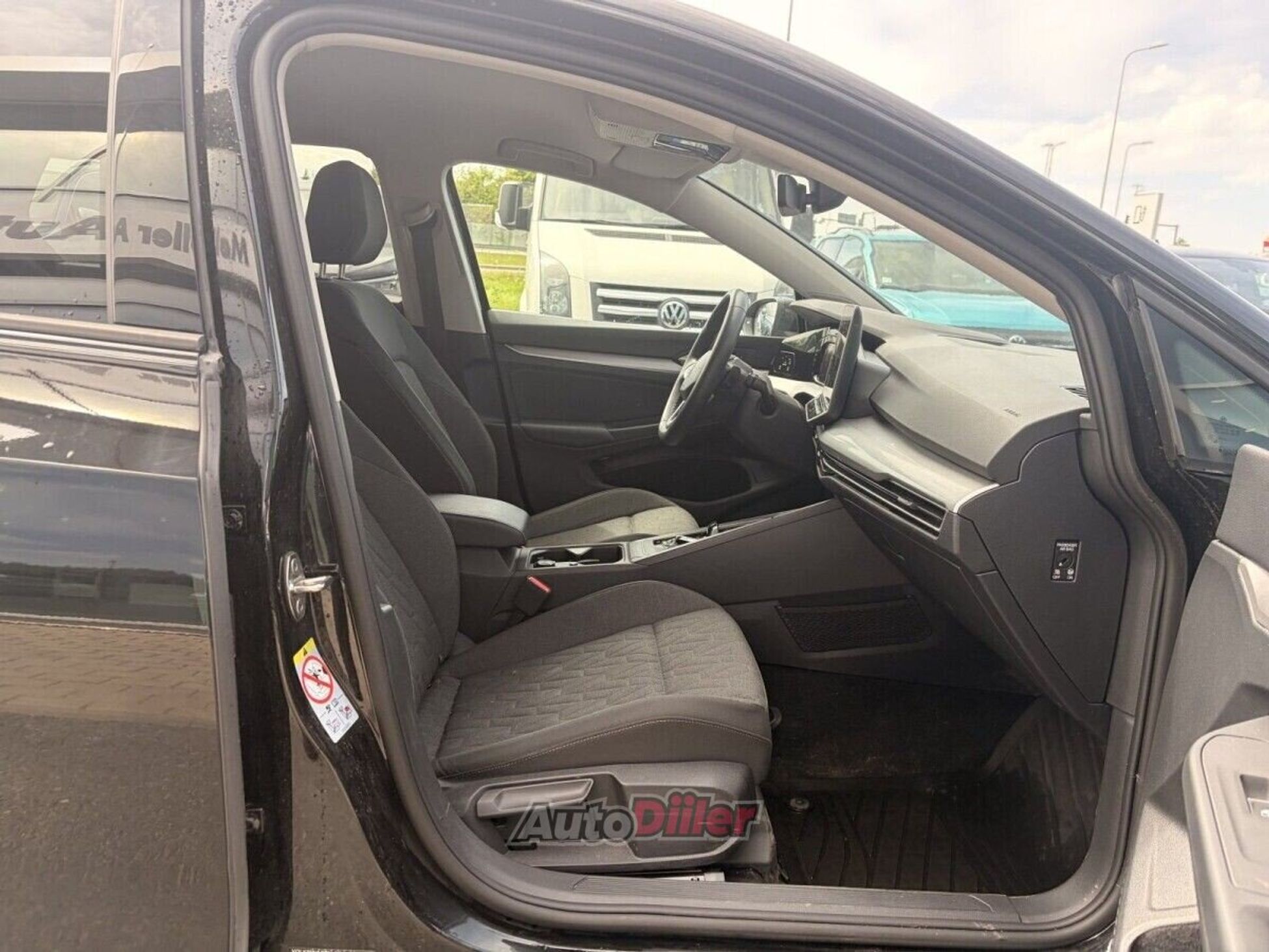Volkswagen Golf 1.5 85kW 2024, photo 5/10