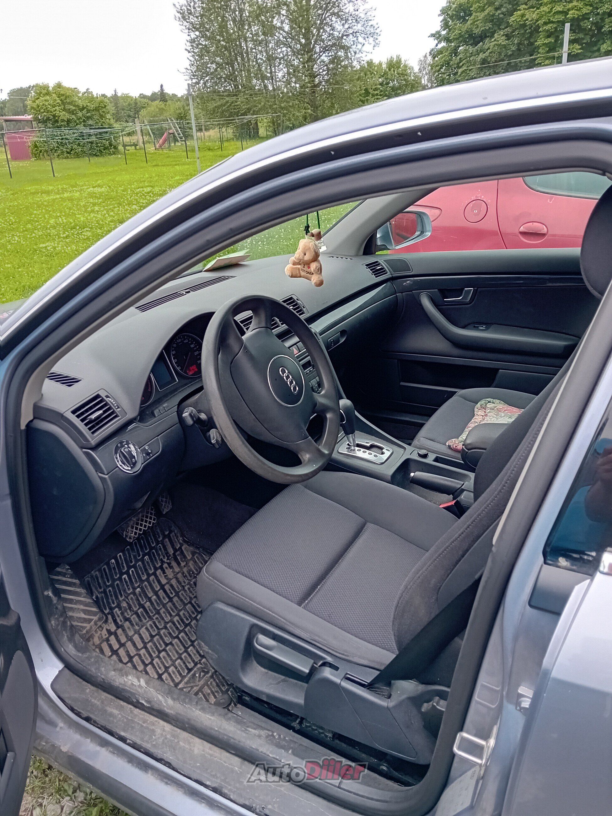 Audi A4 1.9 96kW 2004, kuva 4/6