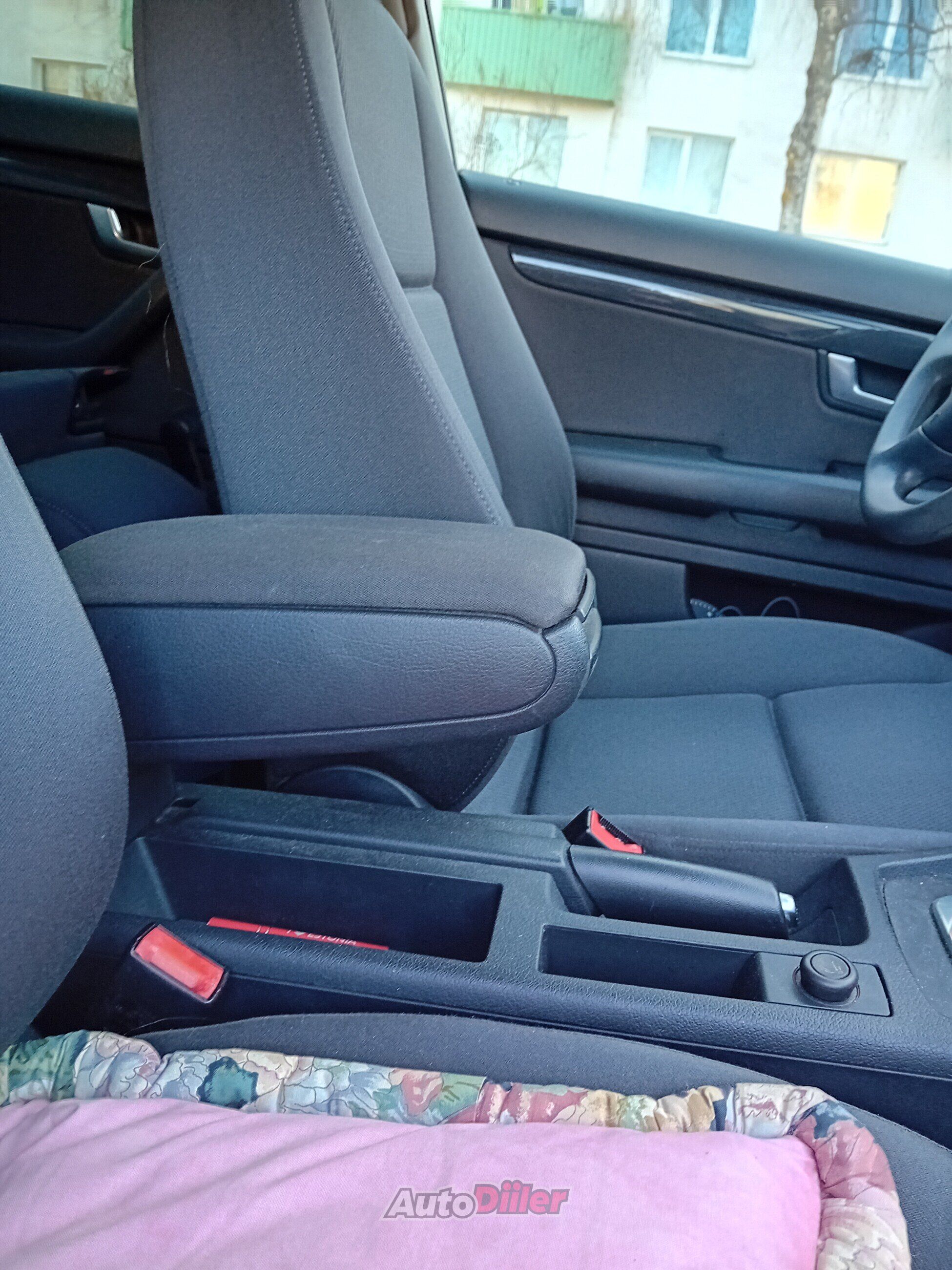 Audi A4 1.9 96kW 2004, kuva 3/6