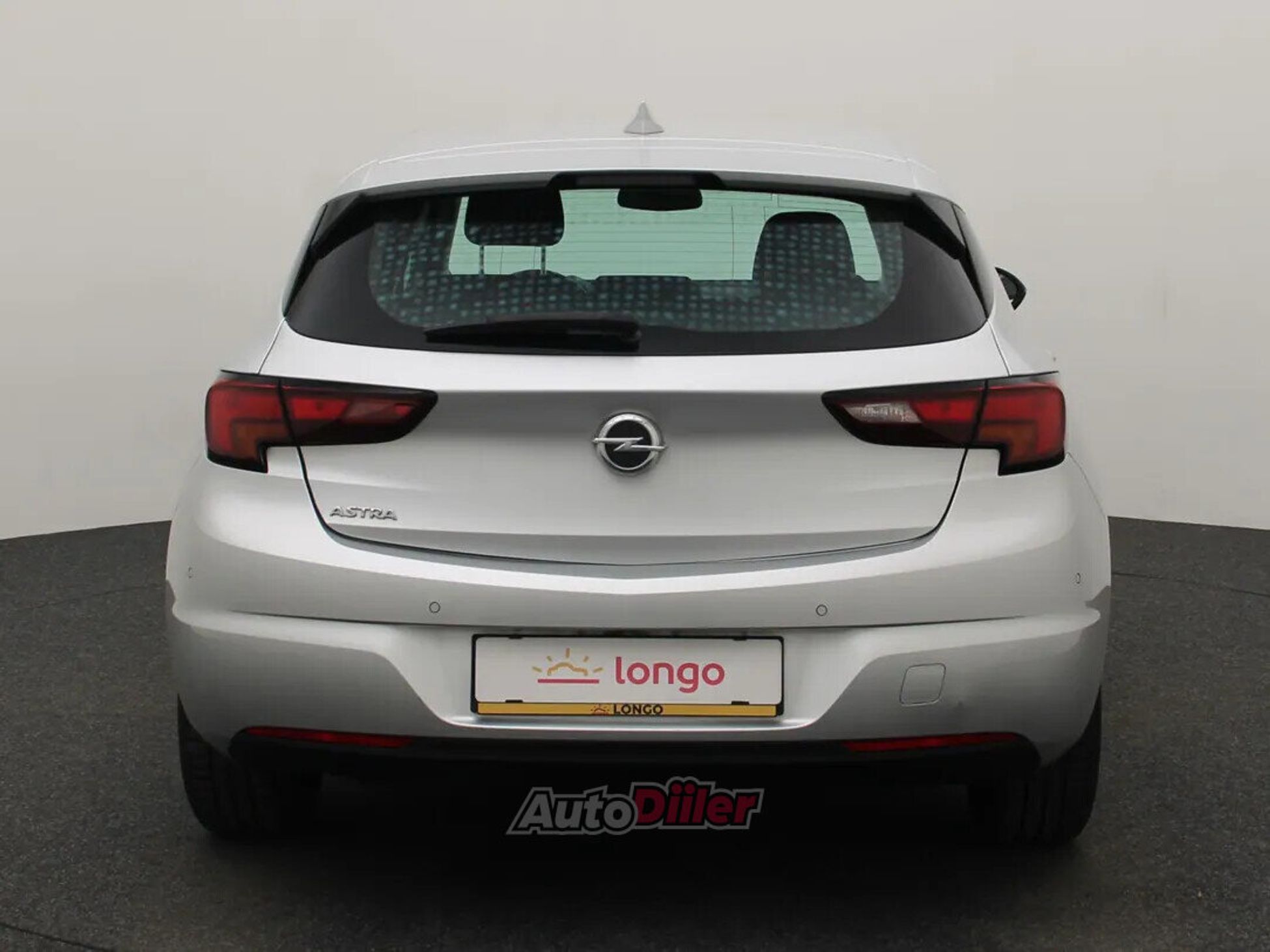 Opel Astra Edition 1.6 81kW 2018, kuva 5/10