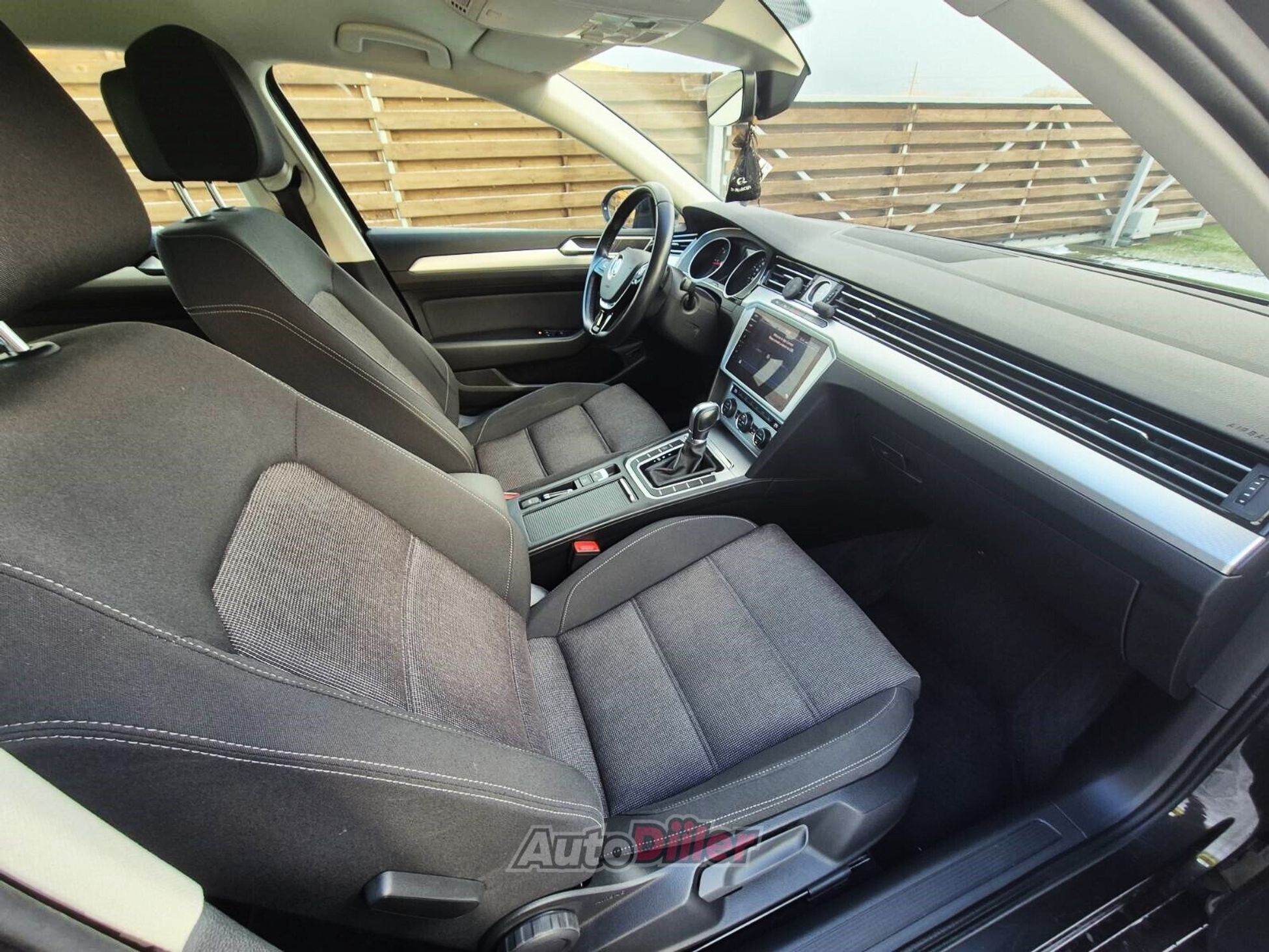 Volkswagen Passat Comfortline 2.0 110kW 2018, photo 7/10