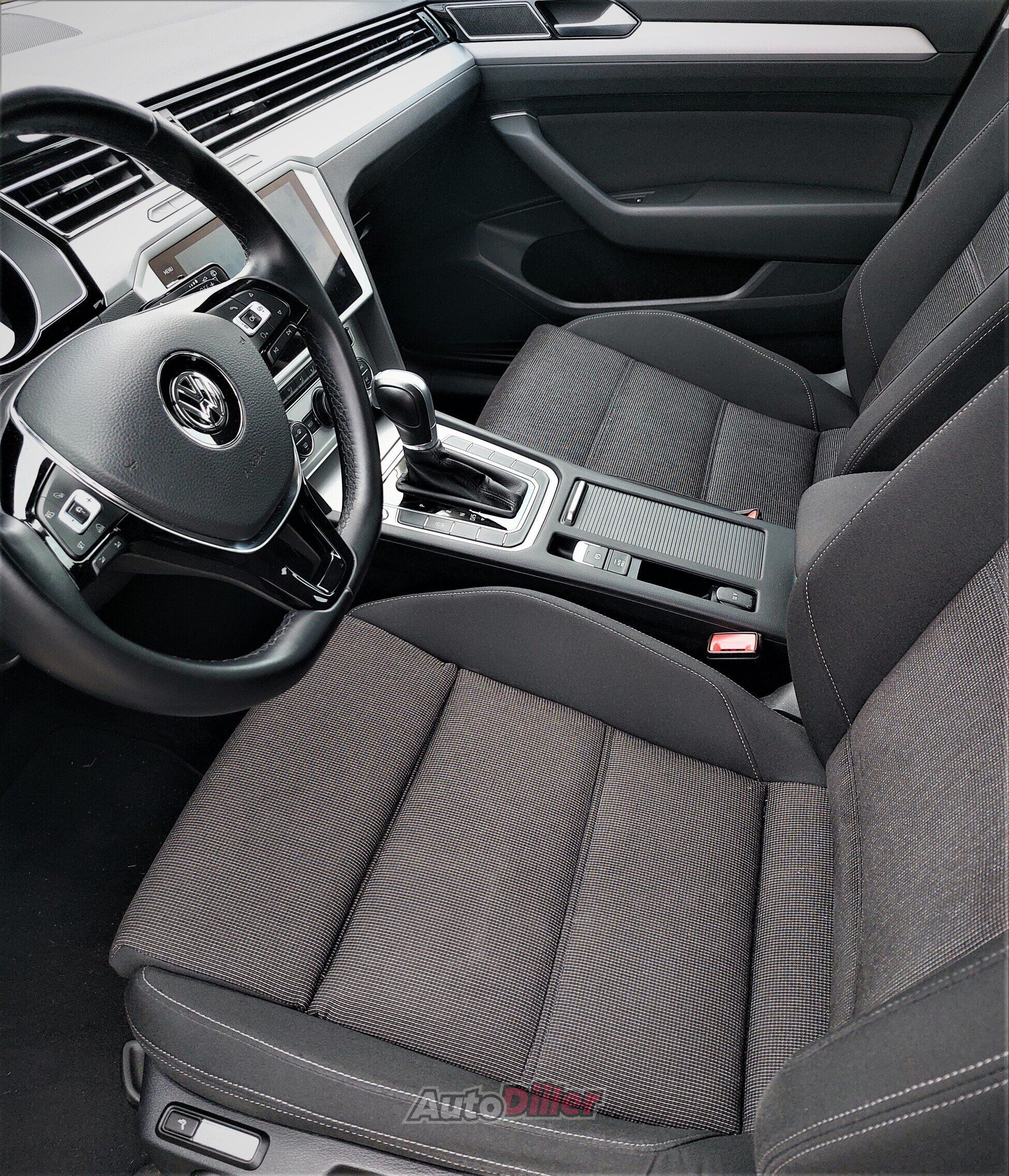 Volkswagen Passat Comfortline 2.0 110kW 2018, photo 6/10