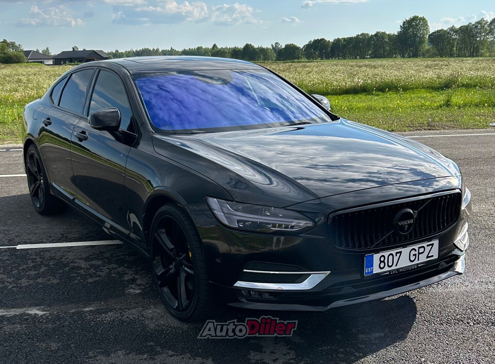Volvo S90 INSCRIPTION AWD 2.0 173kW 2016, photo 2/10