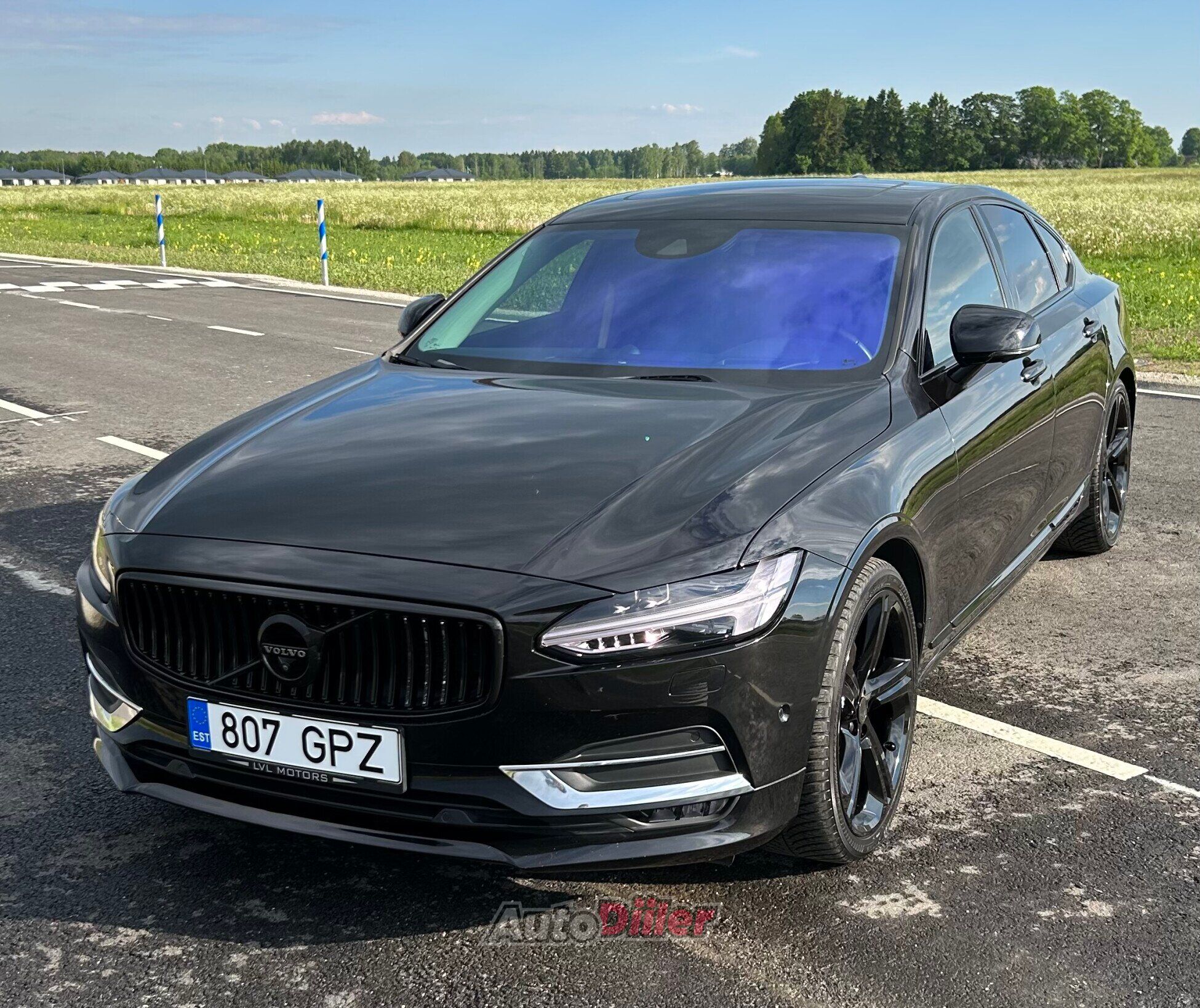 Volvo S90