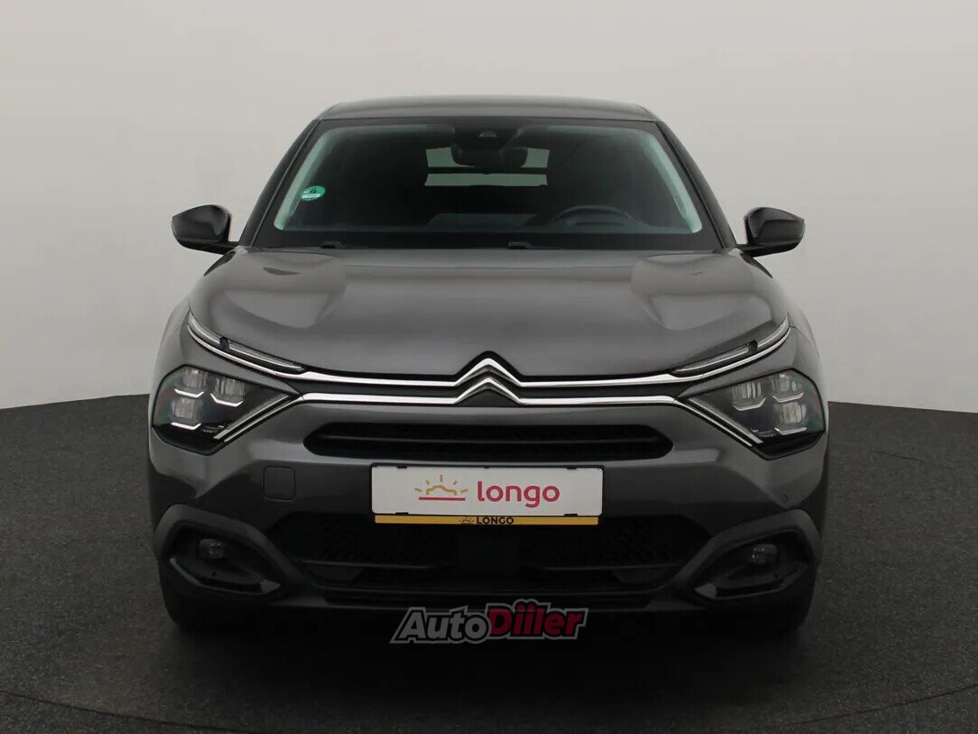 Citroen C4 Shine 1.2 96kW 2022, photo 3/10