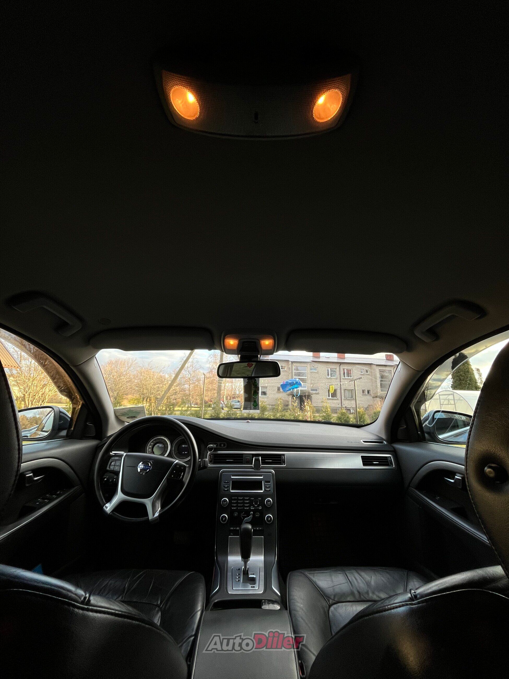 Volvo S80 D3 2.0 120kW 2010, photo 7/8