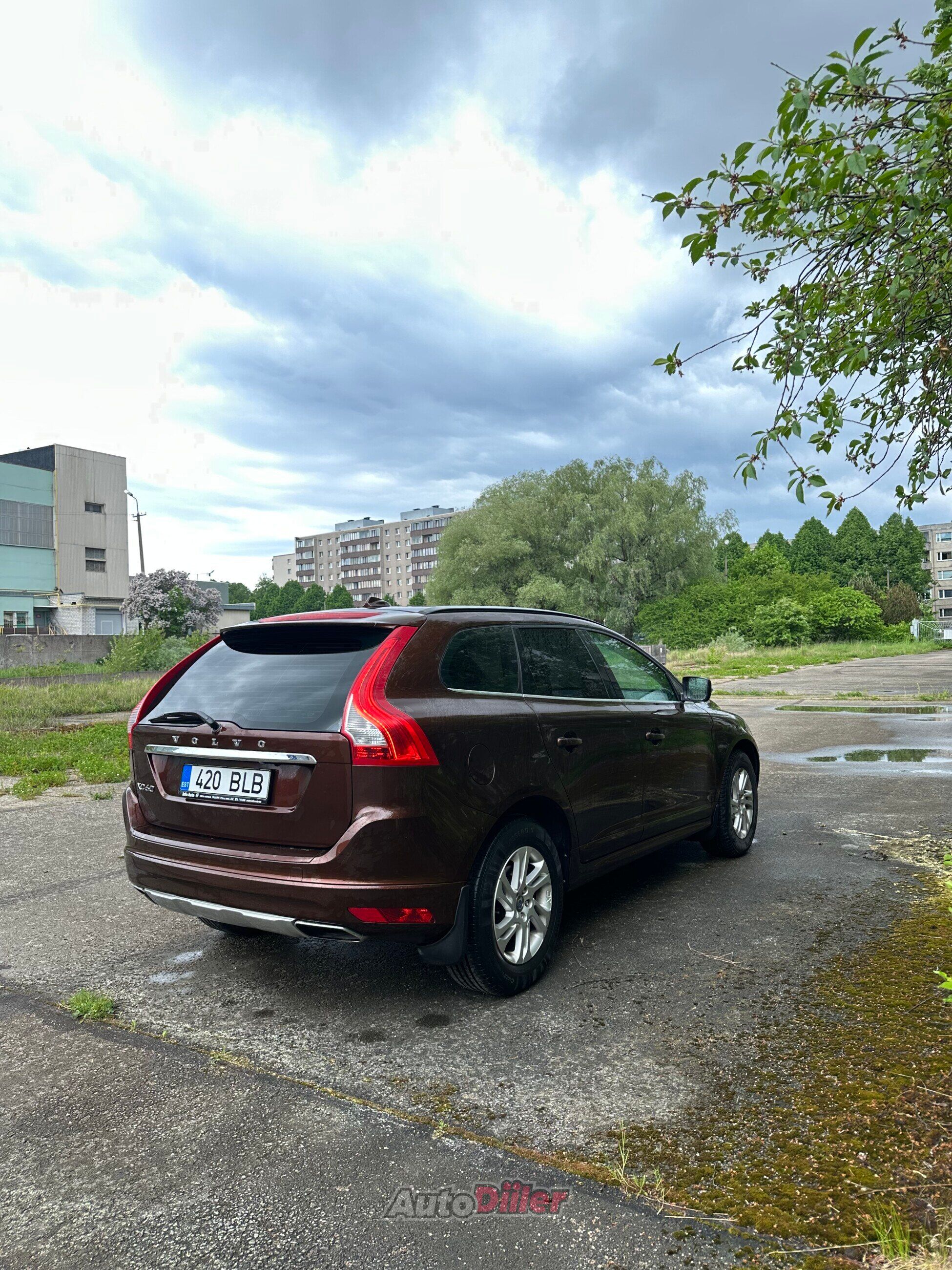 Volvo XC60 2.4 133kW 2013, photo 3/8