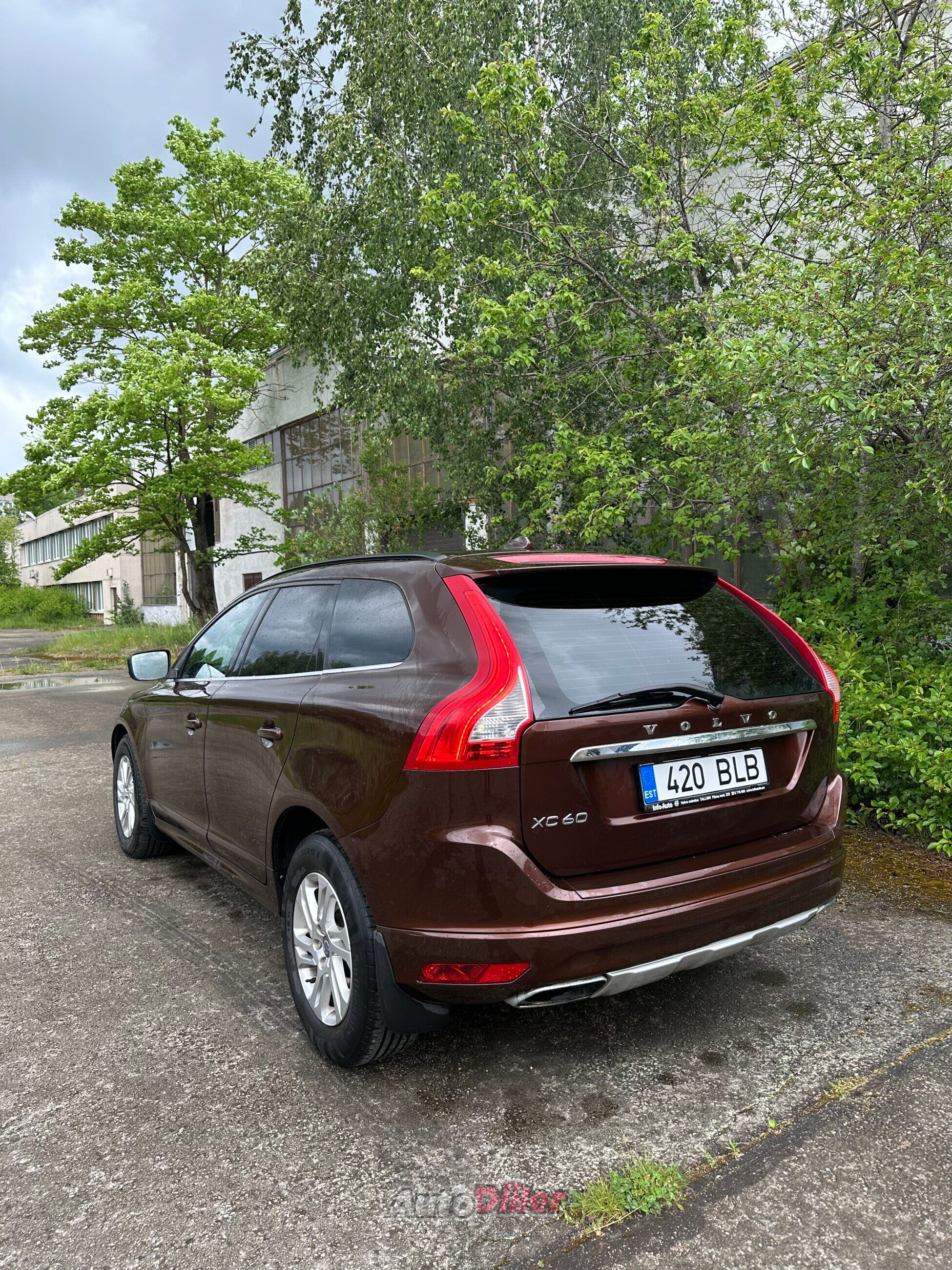 Volvo XC60 2.4 133kW 2013, photo 4/8