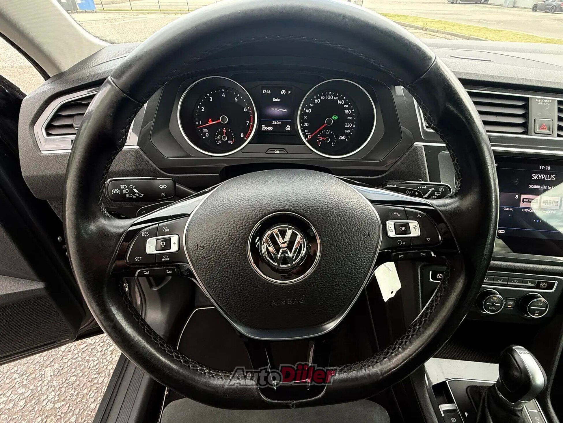 Volkswagen Tiguan 2018, photo 6/10