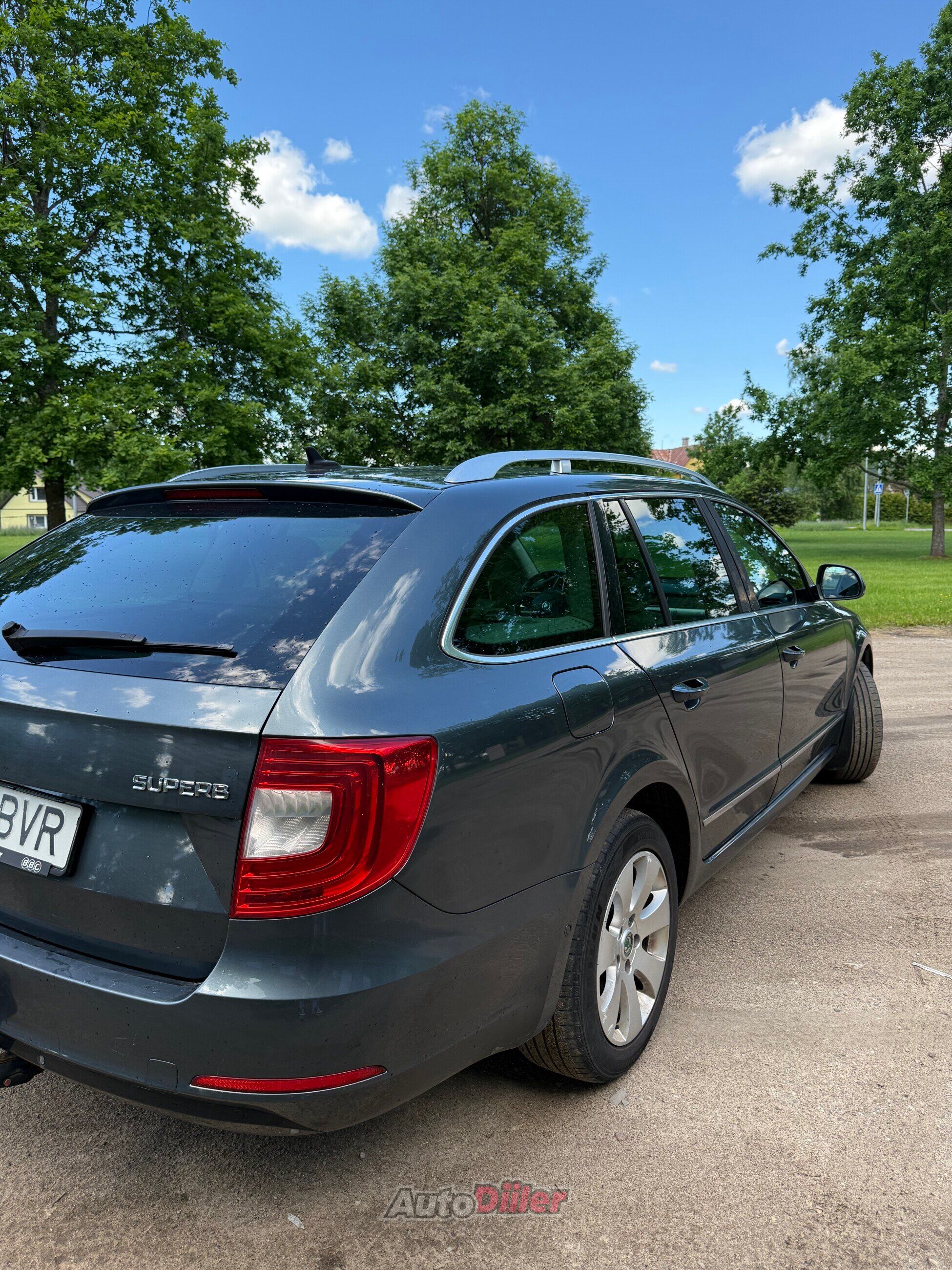 Skoda Superb 2.0 125kW 2014, kuva 6/10