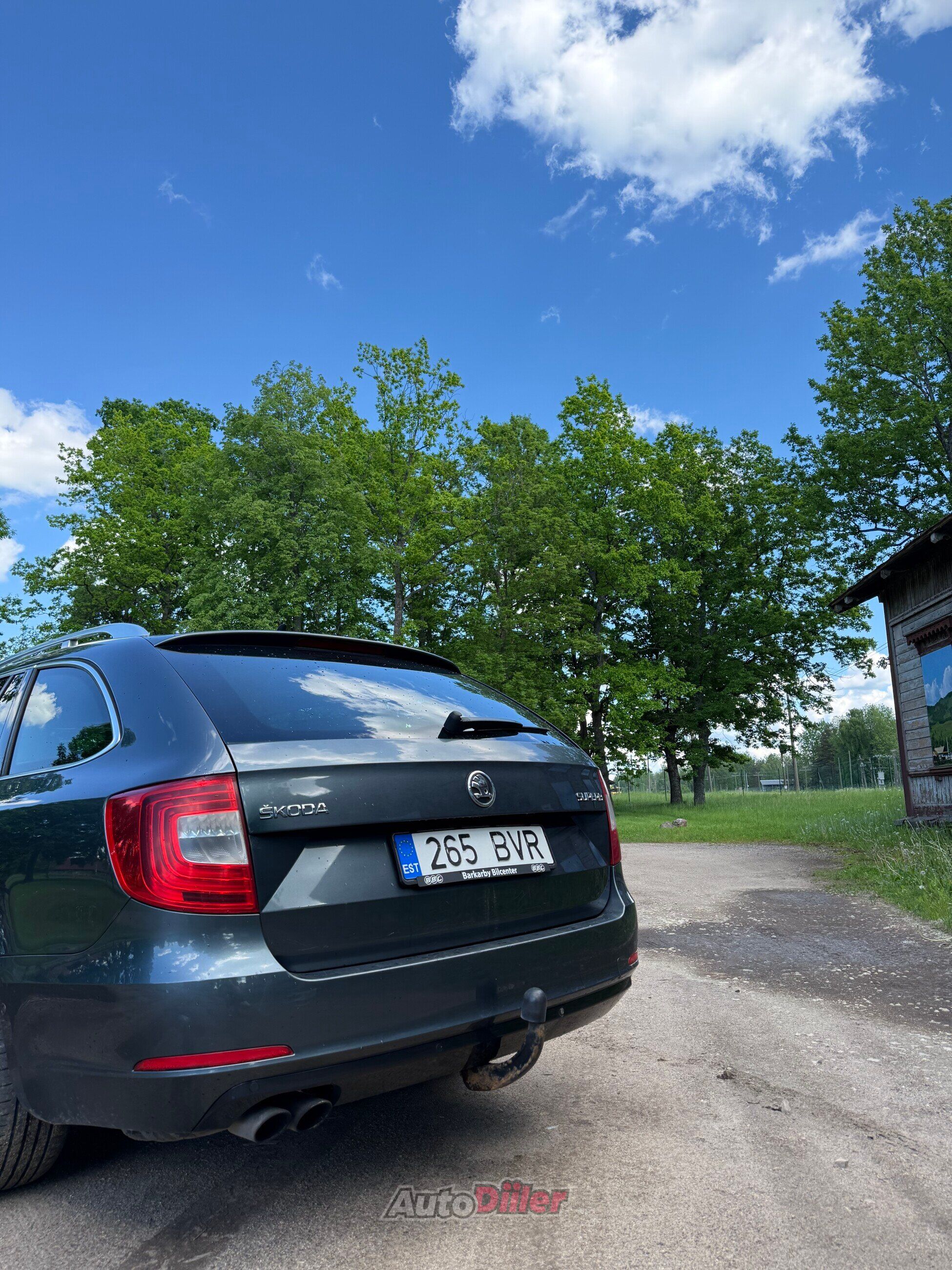 Skoda Superb 2.0 125kW 2014, kuva 4/10