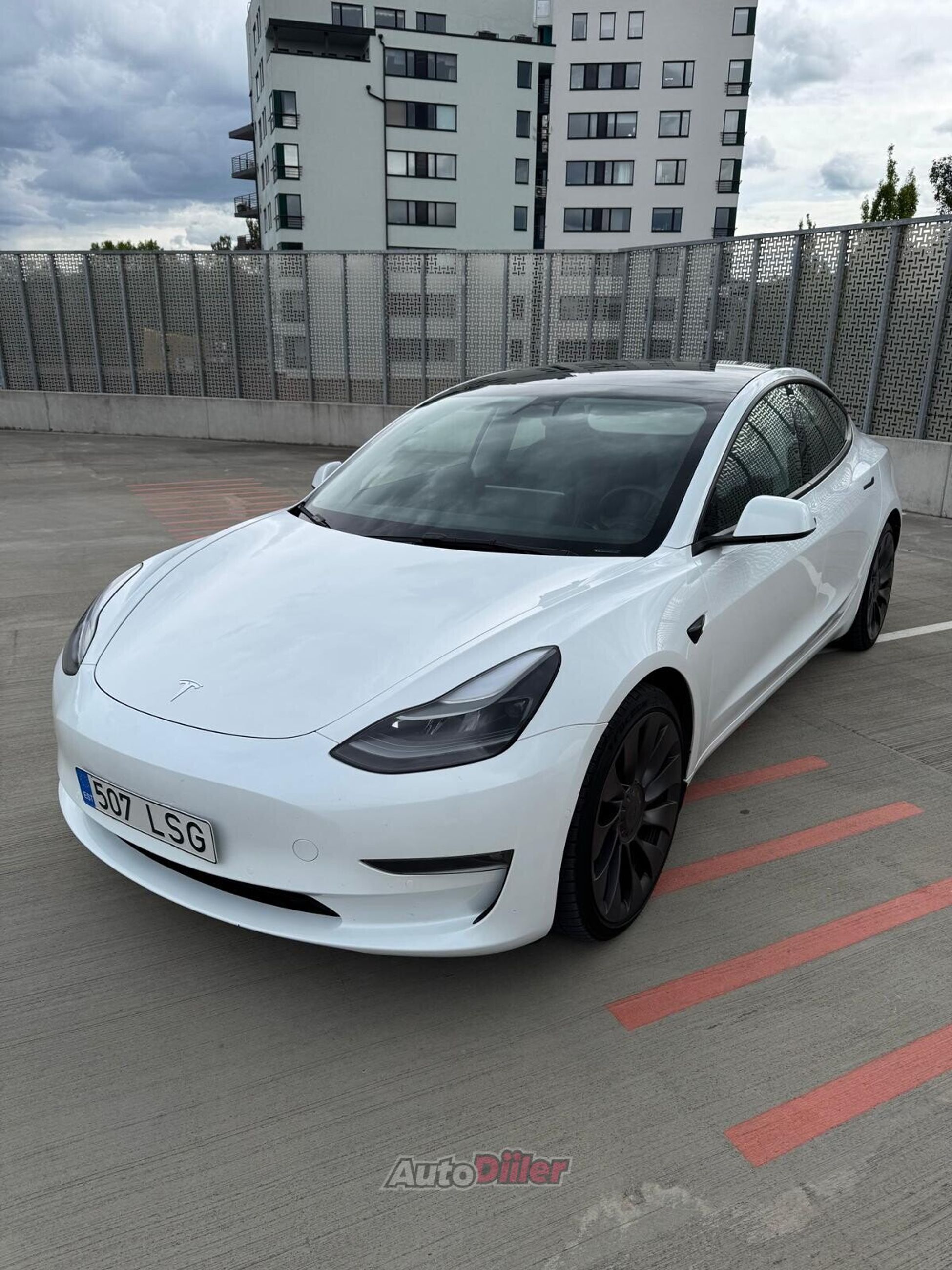 Tesla Model 3 Performance 155kW 2021, photo 3/9