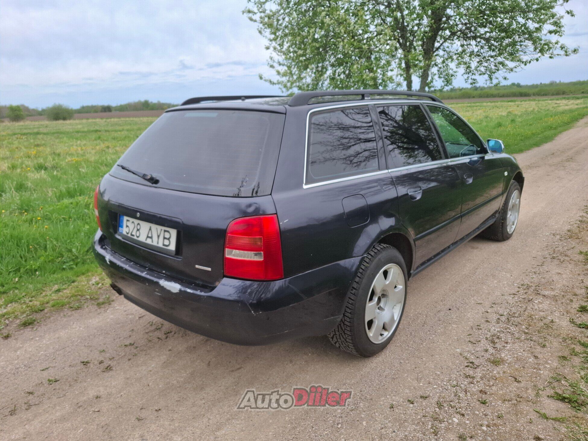 Audi A4 Facelift Quattro 2.4 121kW 1999, kuva 3/10