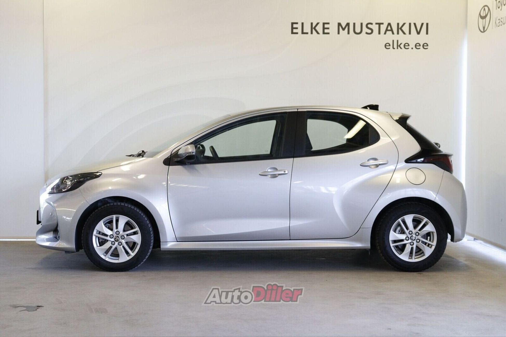 Toyota Yaris Active 1.5 68kW 2025, photo 3/10