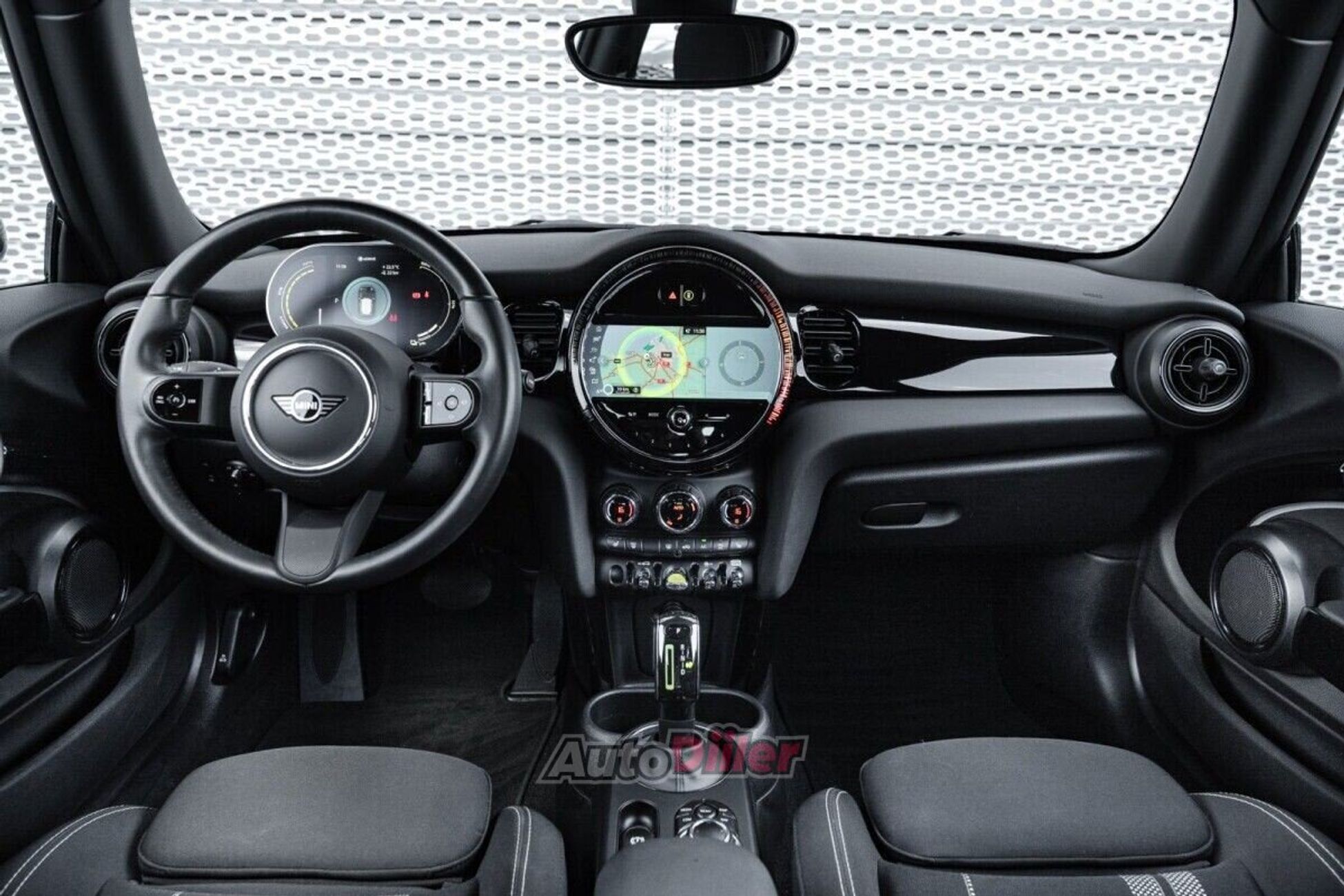 MINI Cooper S 0.1 135kW 2024, photo 6/10