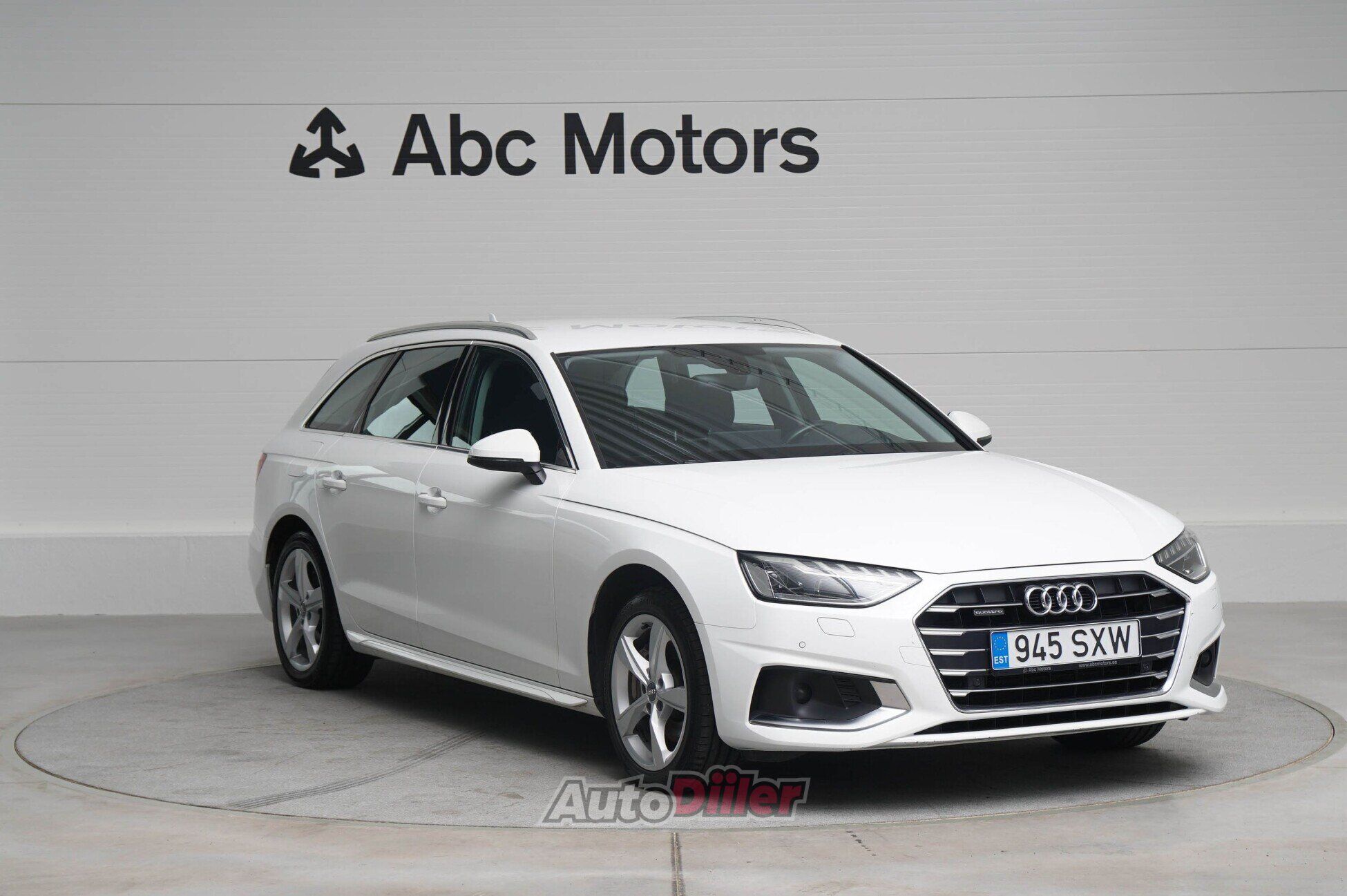 Audi A4 2019, kuva 3/10