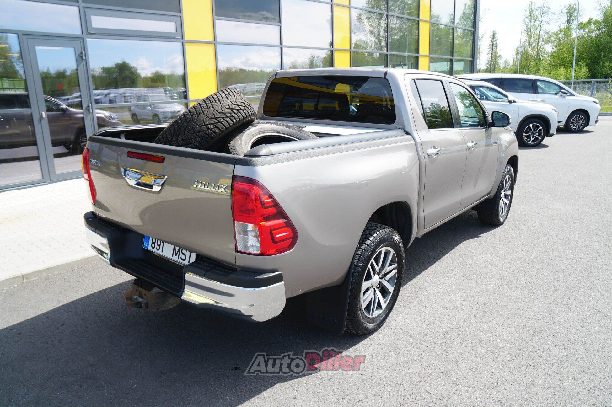 Toyota Hilux 2.4 AWD 110 kW 2.4 110kW 2019, kuva 4/10