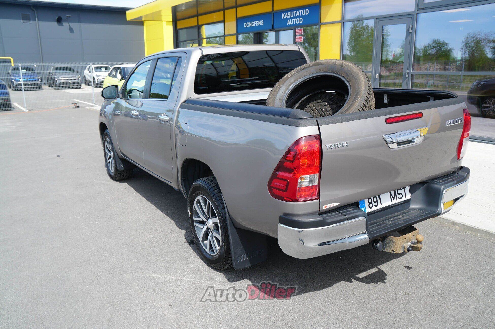 Toyota Hilux 2.4 AWD 110 kW 2.4 110kW 2019, kuva 6/10