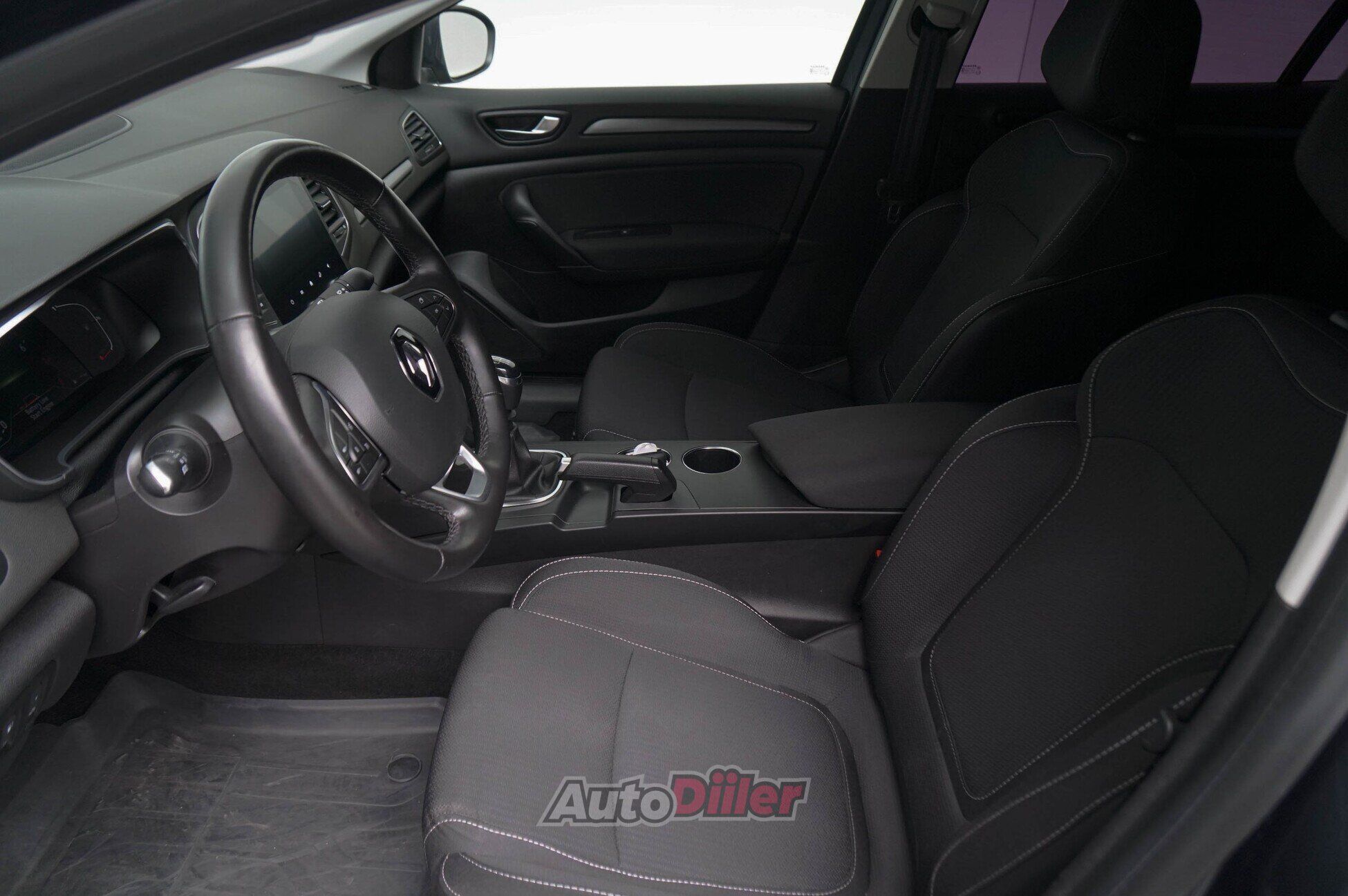 Renault Megane 2022, kuva 7/10