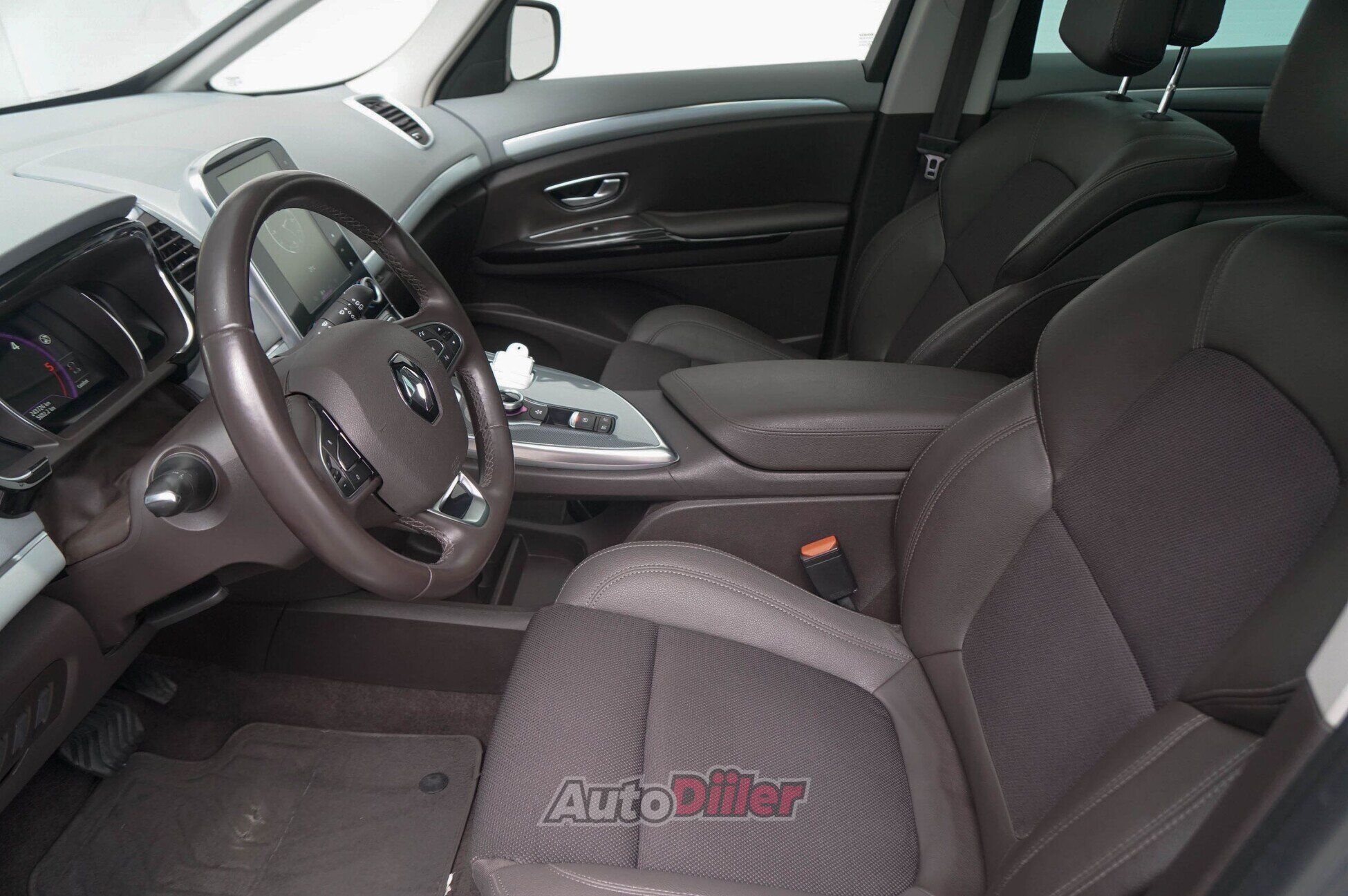 Renault Espace 2017, photo 7/10
