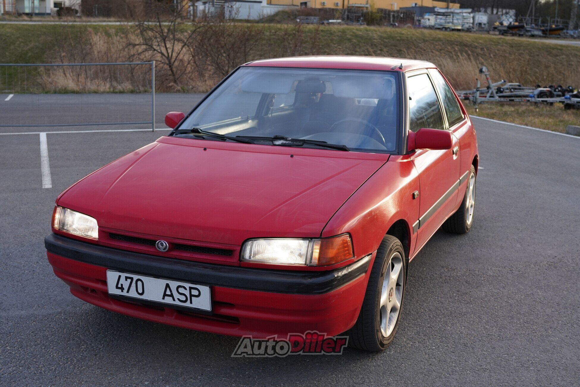 Mazda 323 BG 1.6 65kW 1991, kuva 2/7