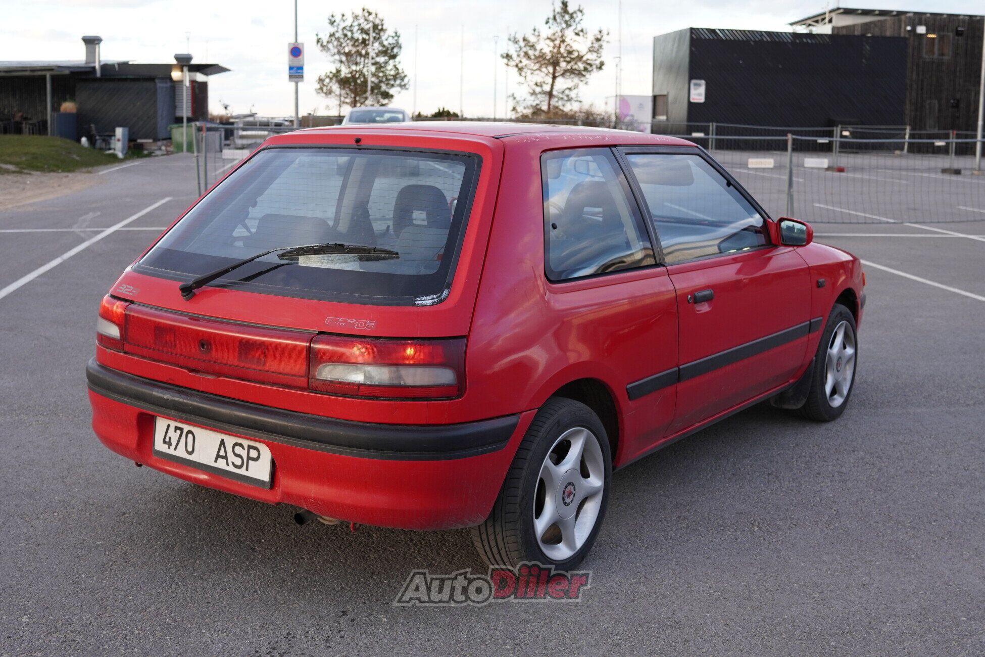Mazda 323 BG 1.6 65kW 1991, kuva 4/7