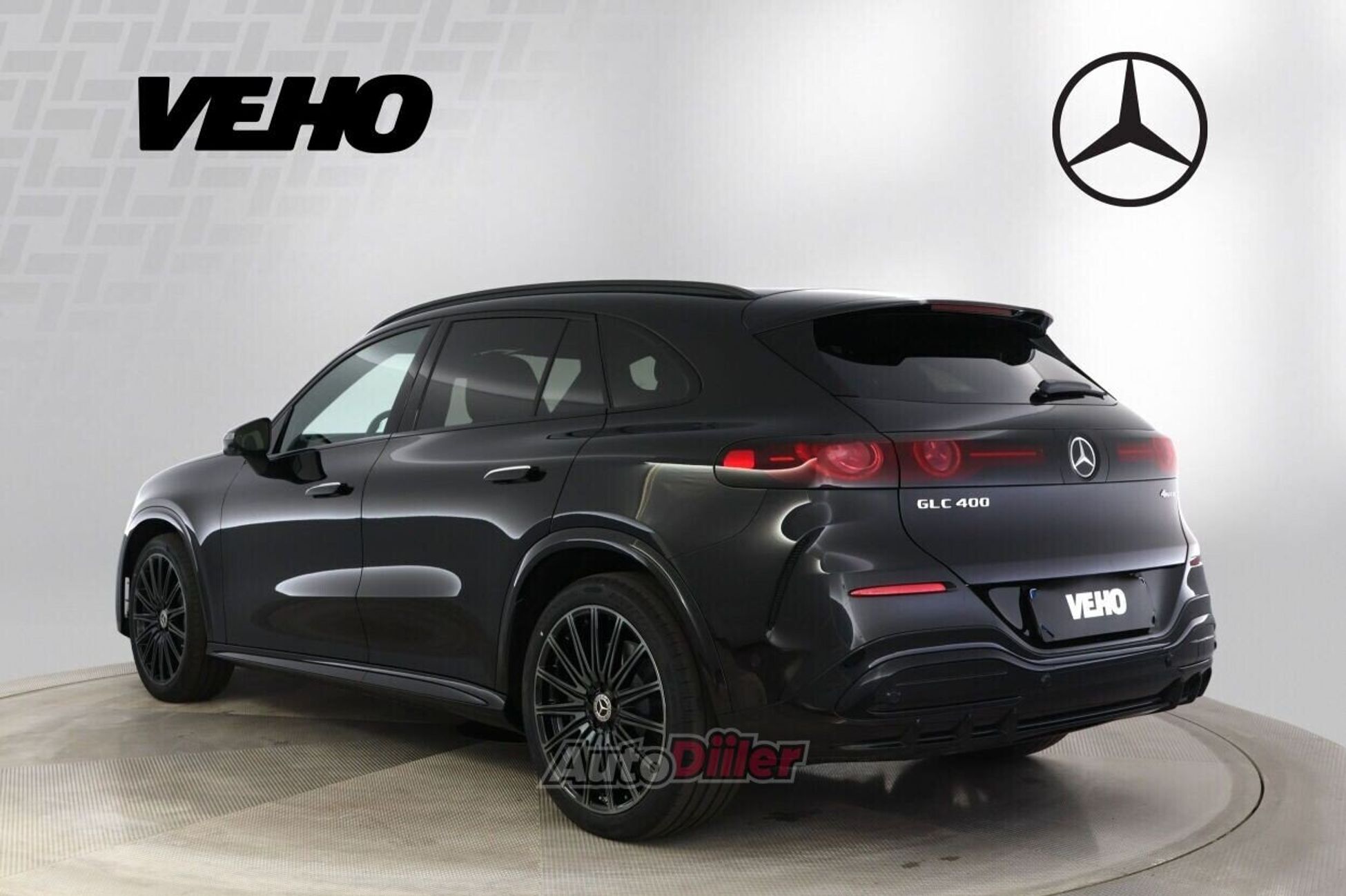 Mercedes-Benz GLC 400 2026, photo 3/10