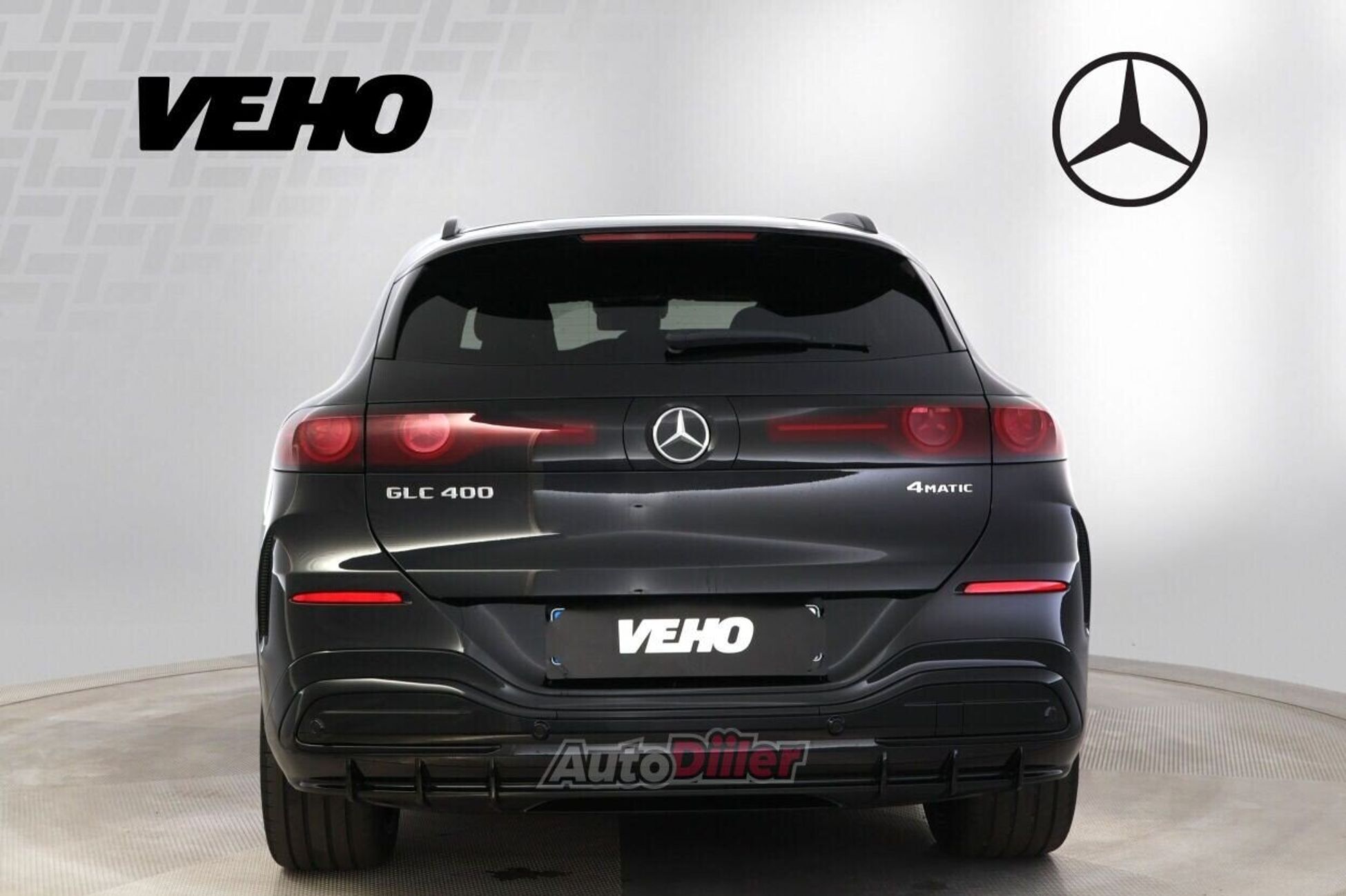 Mercedes-Benz GLC 400 2026, photo 4/10