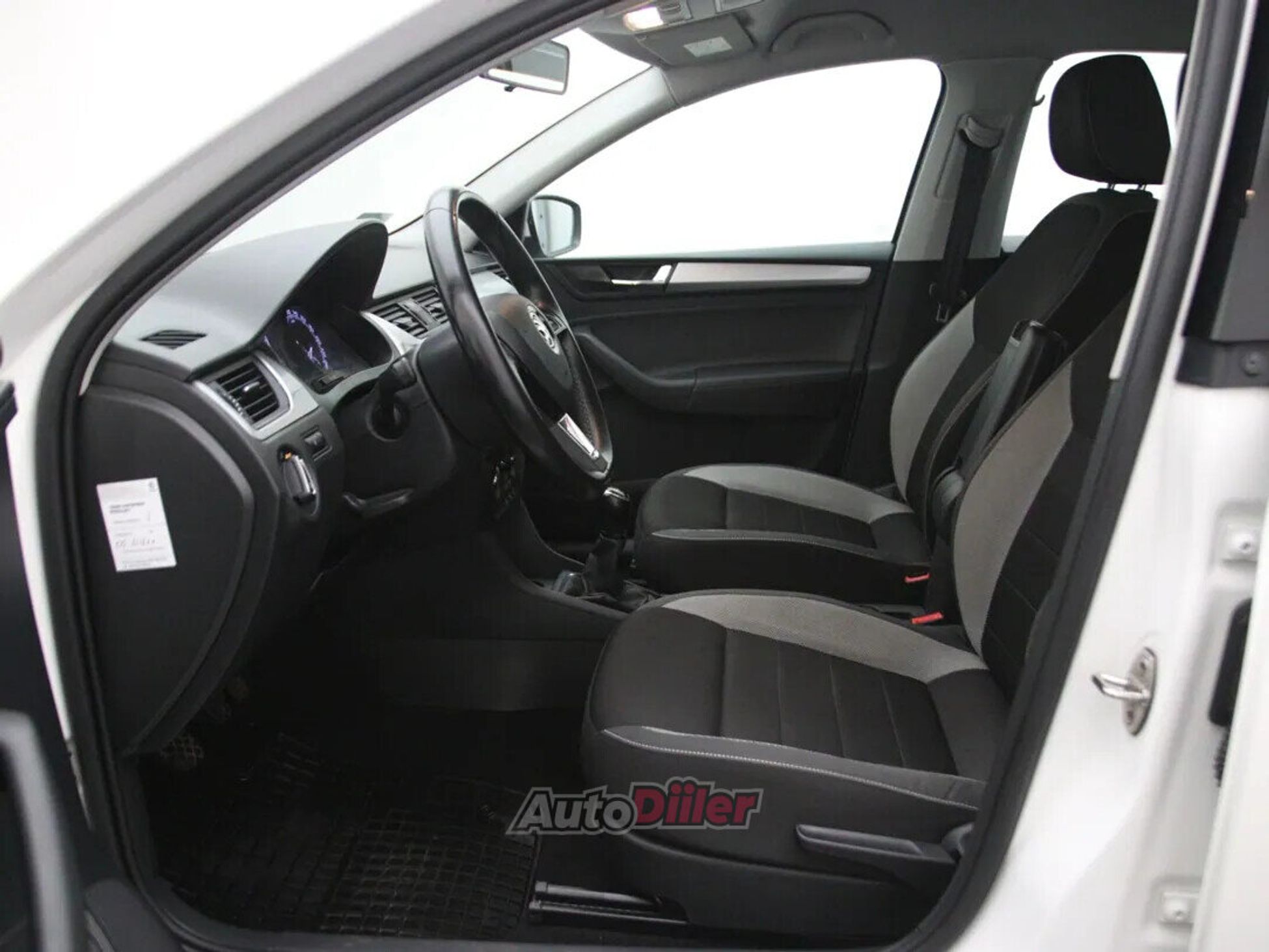 Skoda Rapid 1.4 66kW 2018, kuva 4/10