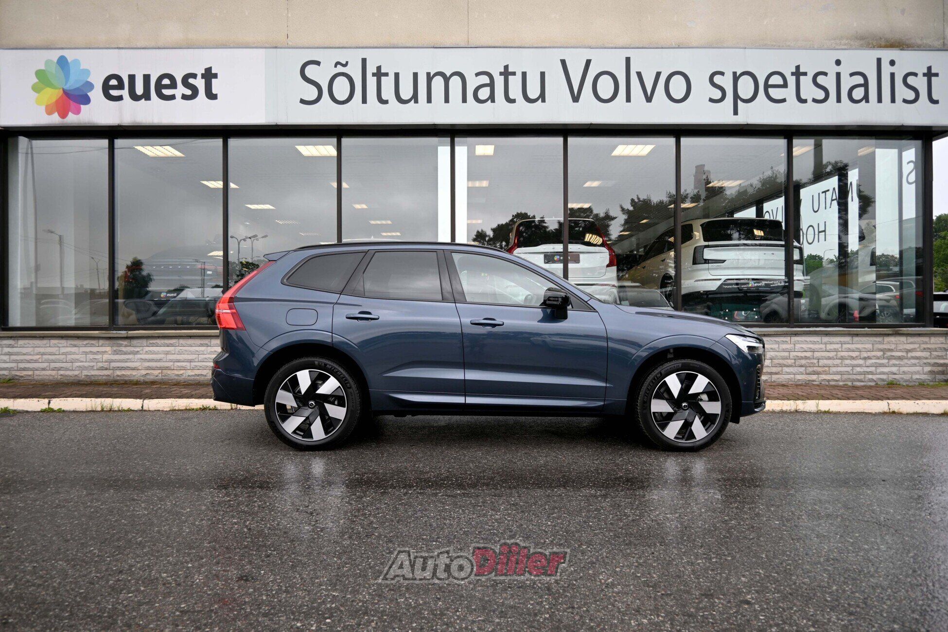 Volvo XC60 2025, photo 7/10
