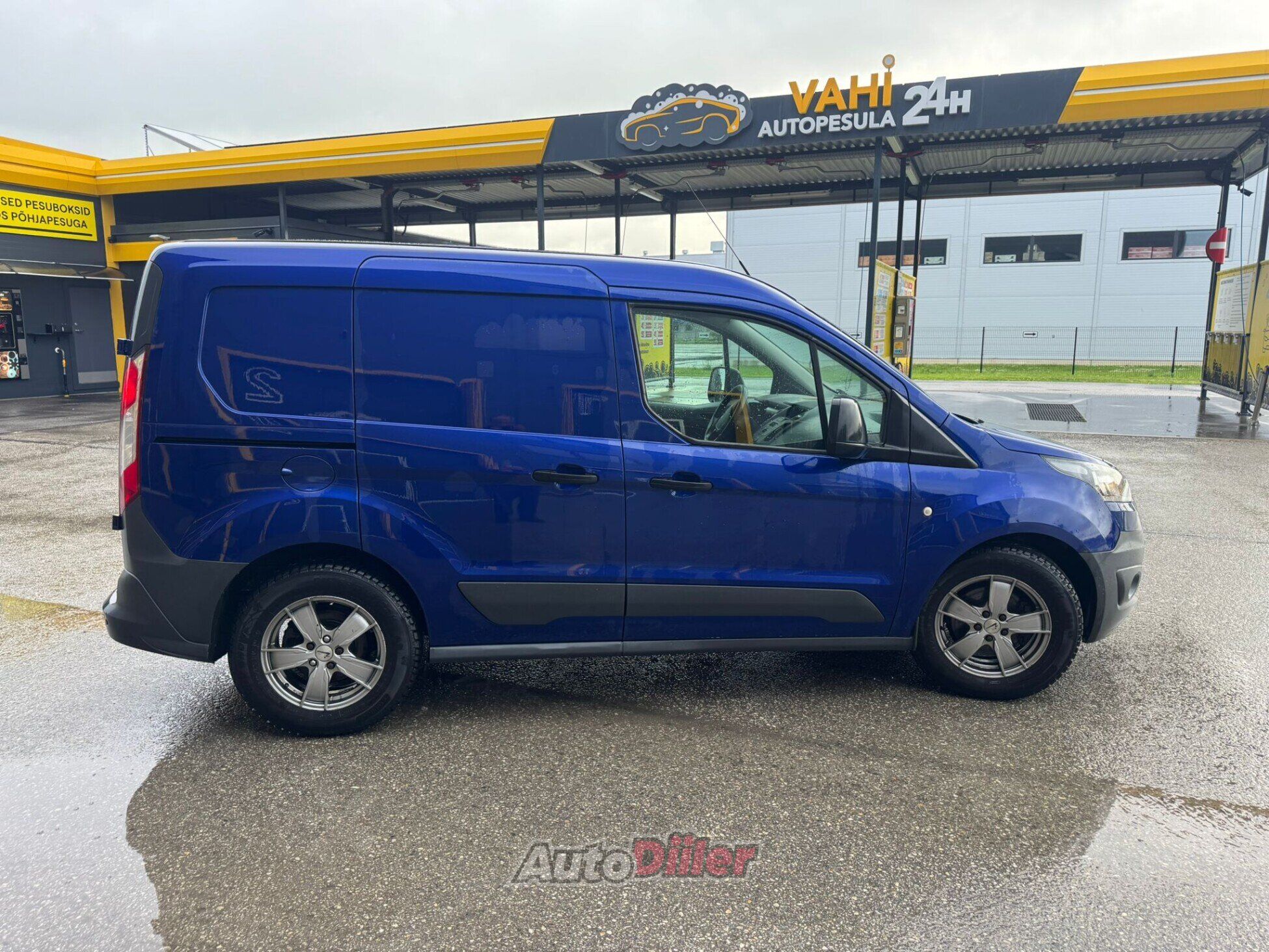 Ford Transit Connect 70kW 2016, kuva 6/10