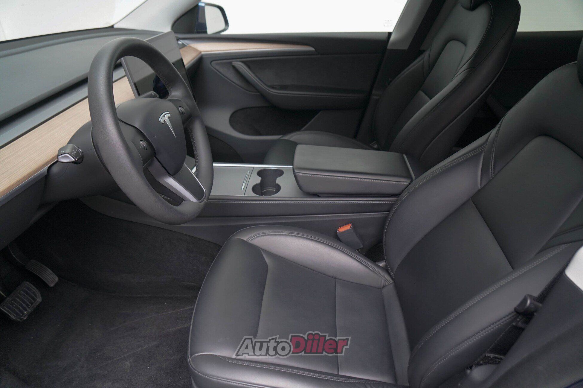 Tesla Model Y 2024, photo 7/10