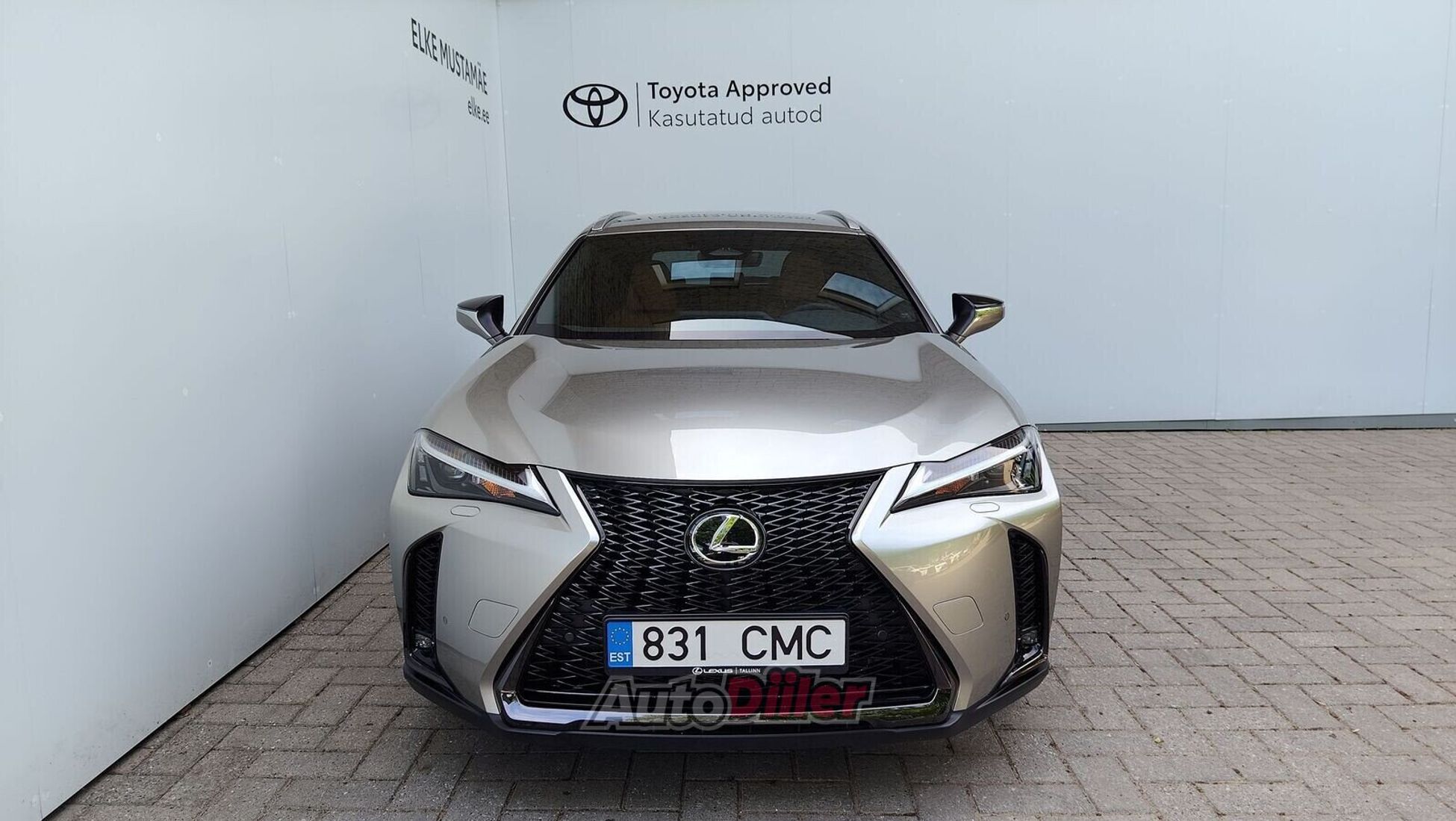 Lexus UX 300 2025, photo 5/10