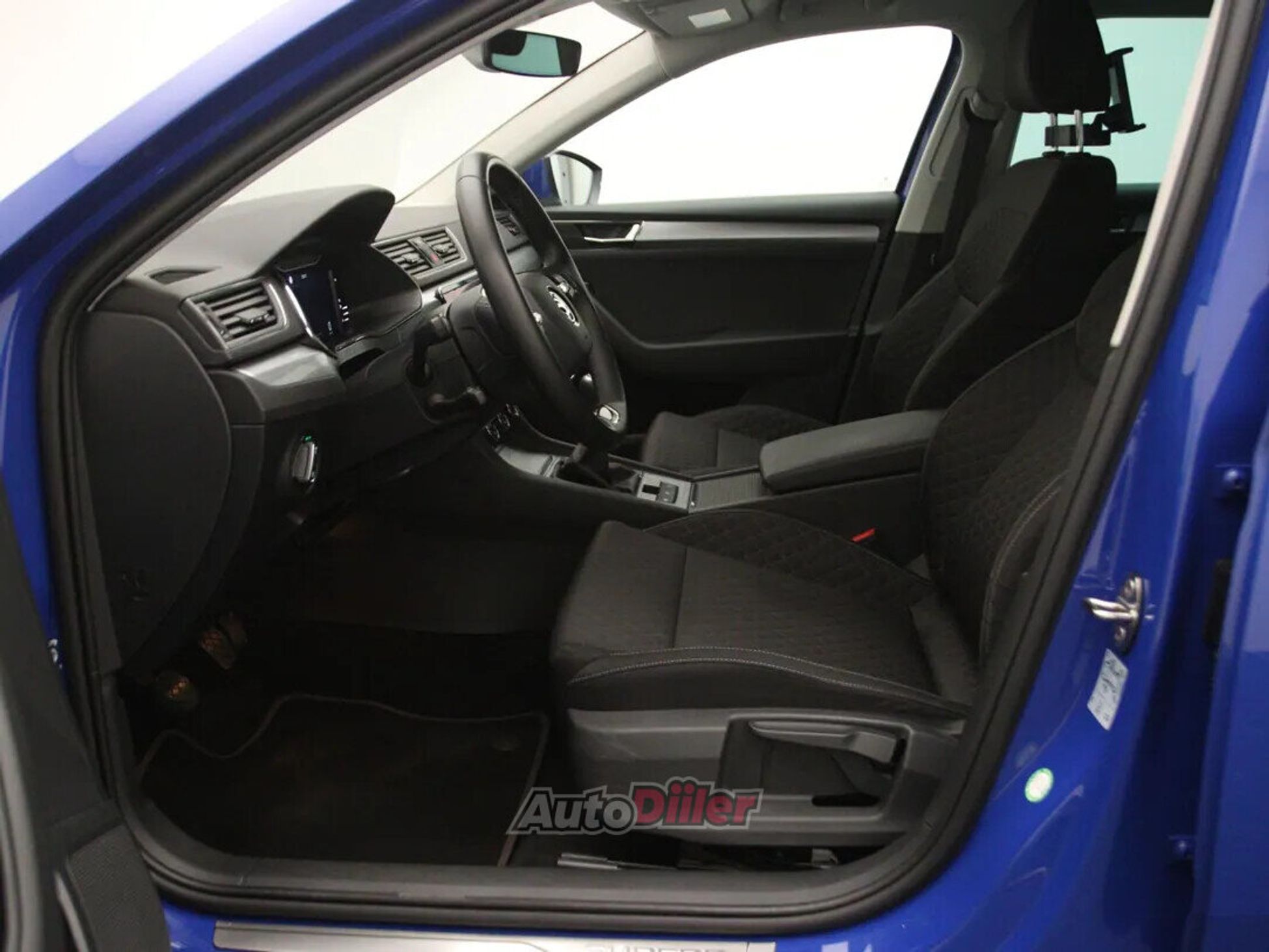 Skoda Superb Ambition 2.0 110kW 2022, photo 4/10