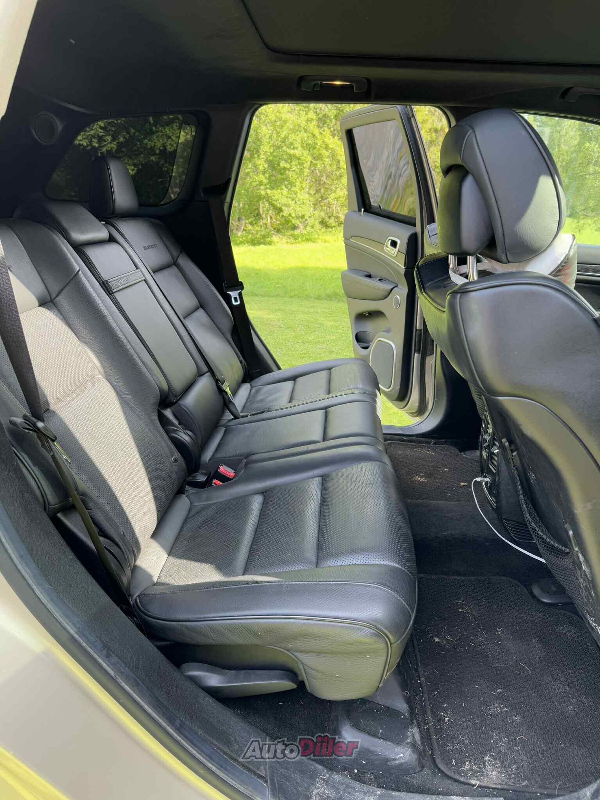 Jeep Grand Cherokee Summit 3.0 184kW 2013, photo 7/7
