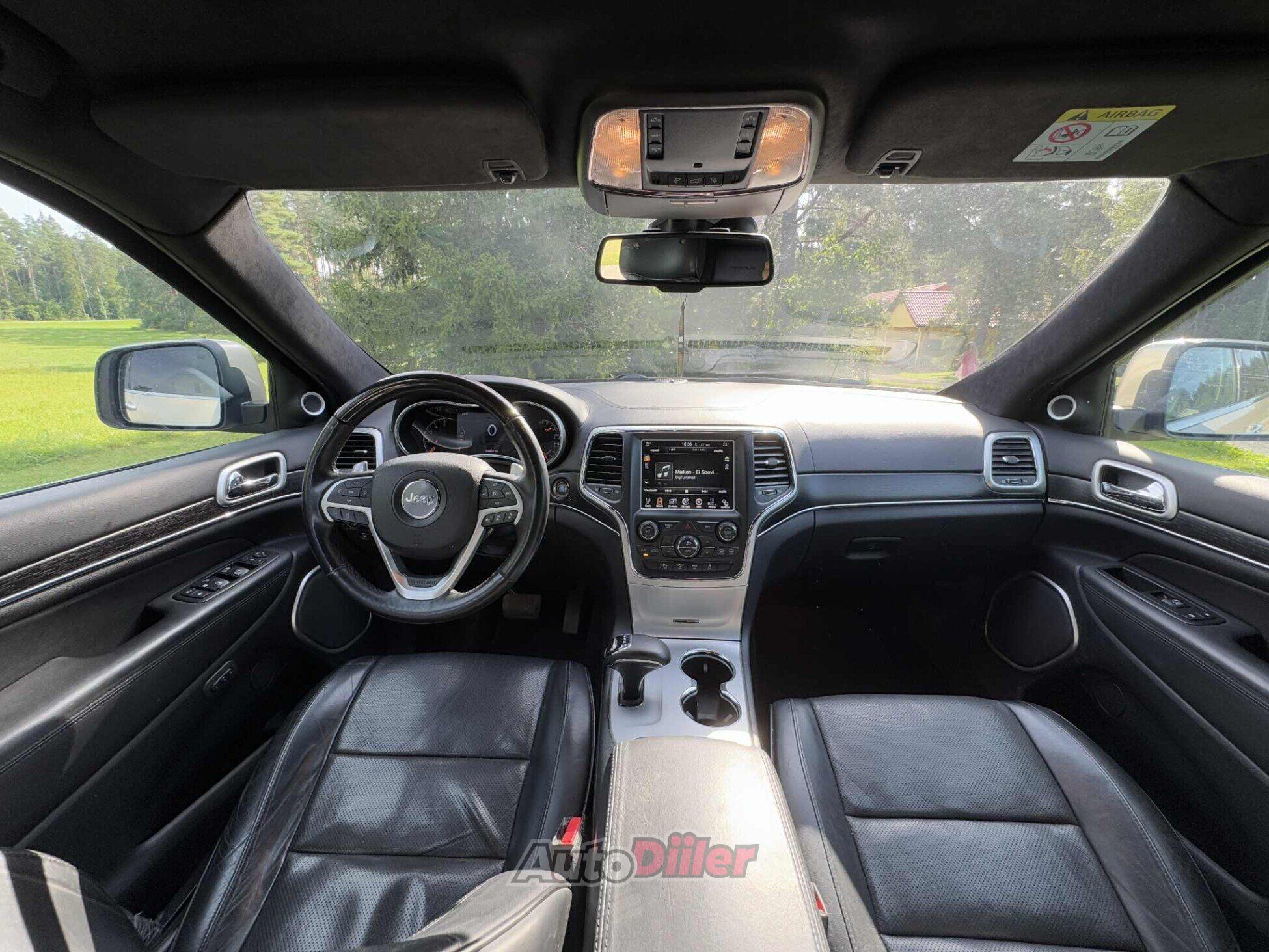 Jeep Grand Cherokee Summit 3.0 184kW 2013, photo 6/7