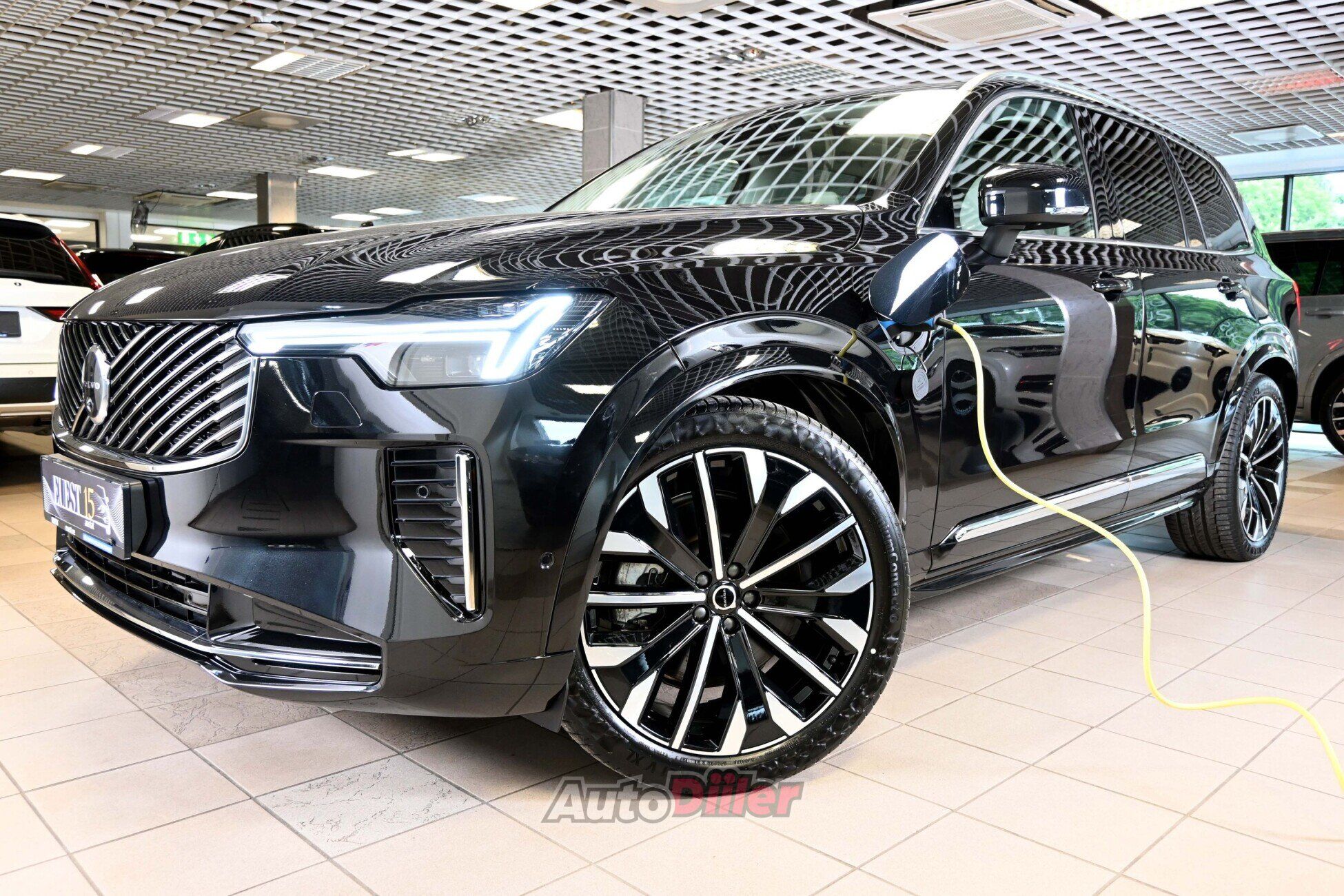 Volvo XC90 2025, photo 4/10