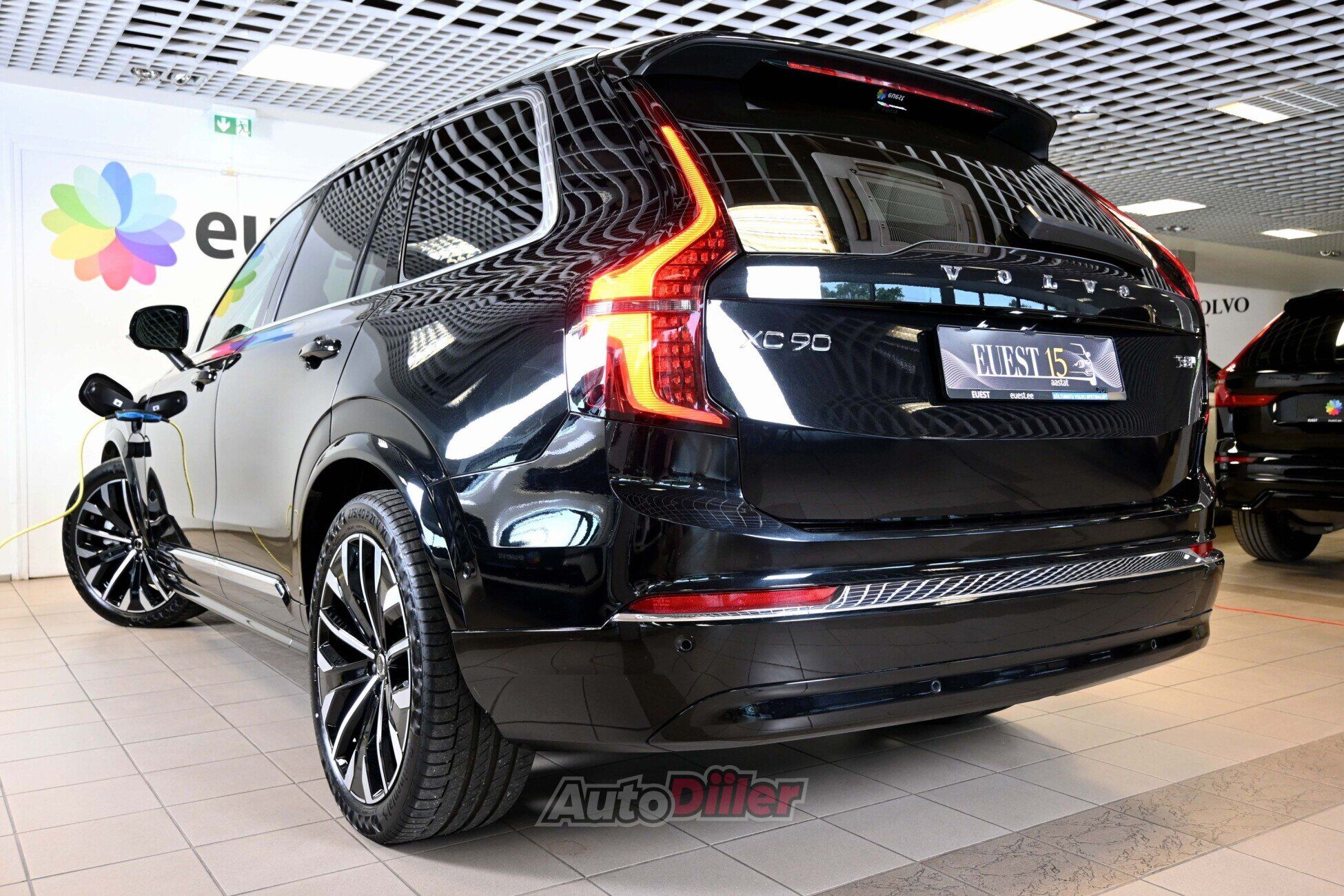 Volvo XC90 2025, photo 3/10