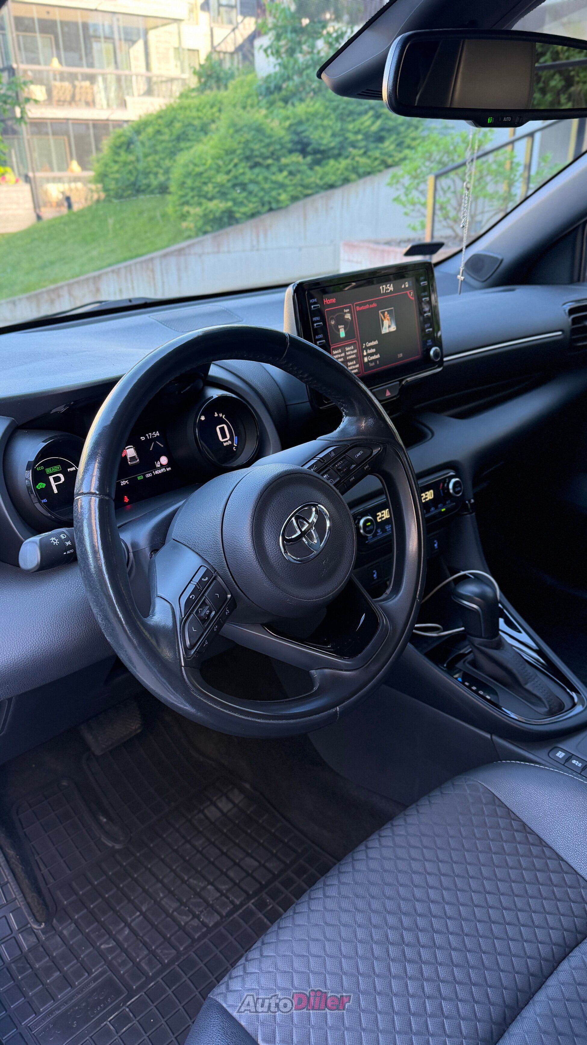 Toyota Yaris Style 1.5 68kW 2020, photo 6/9