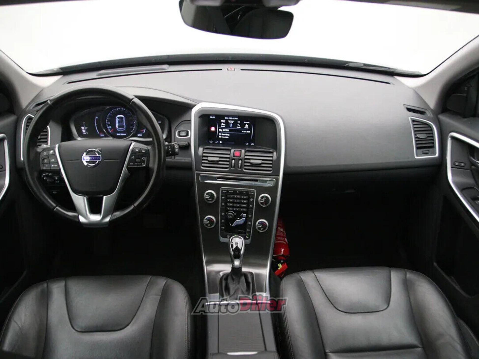 Volvo XC60 Summum 2.0 110kW 2015, photo 2/10